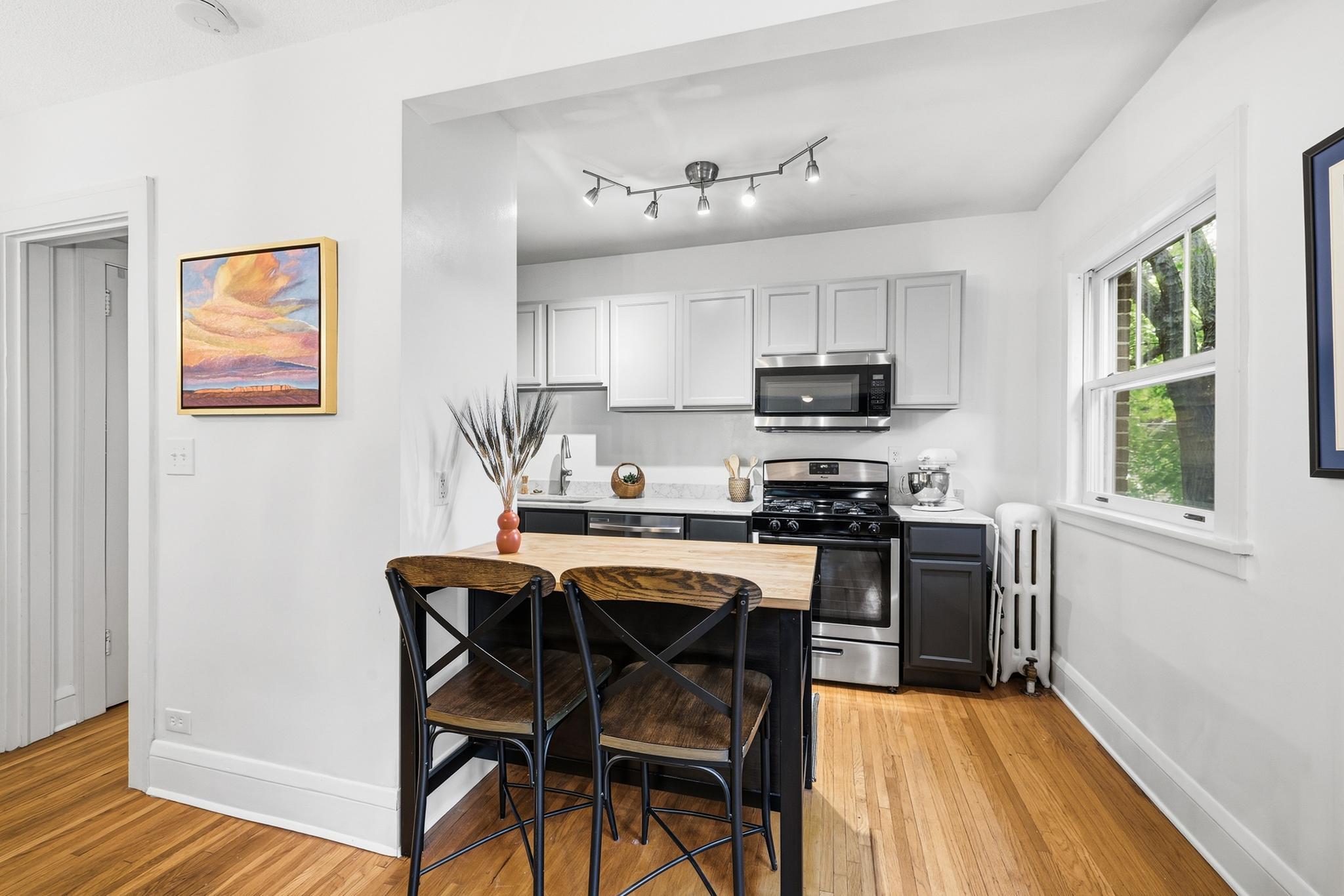 View of Residential at 3609 Aldrich Avenue #4, Minneapolis MN 55409, Minneapolis (8 of 22) - Mike Wilen | Minnesota Team Real Estate