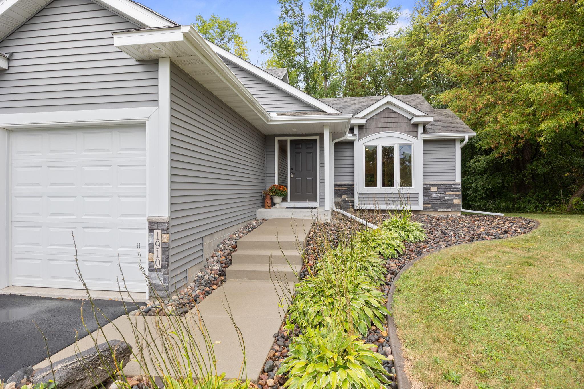 View of Residential at 1910 Buffalo Ridge Drive, Buffalo MN 55313, Buffalo (2 of 40) - Mike Wilen | Minnesota Team Real Estate