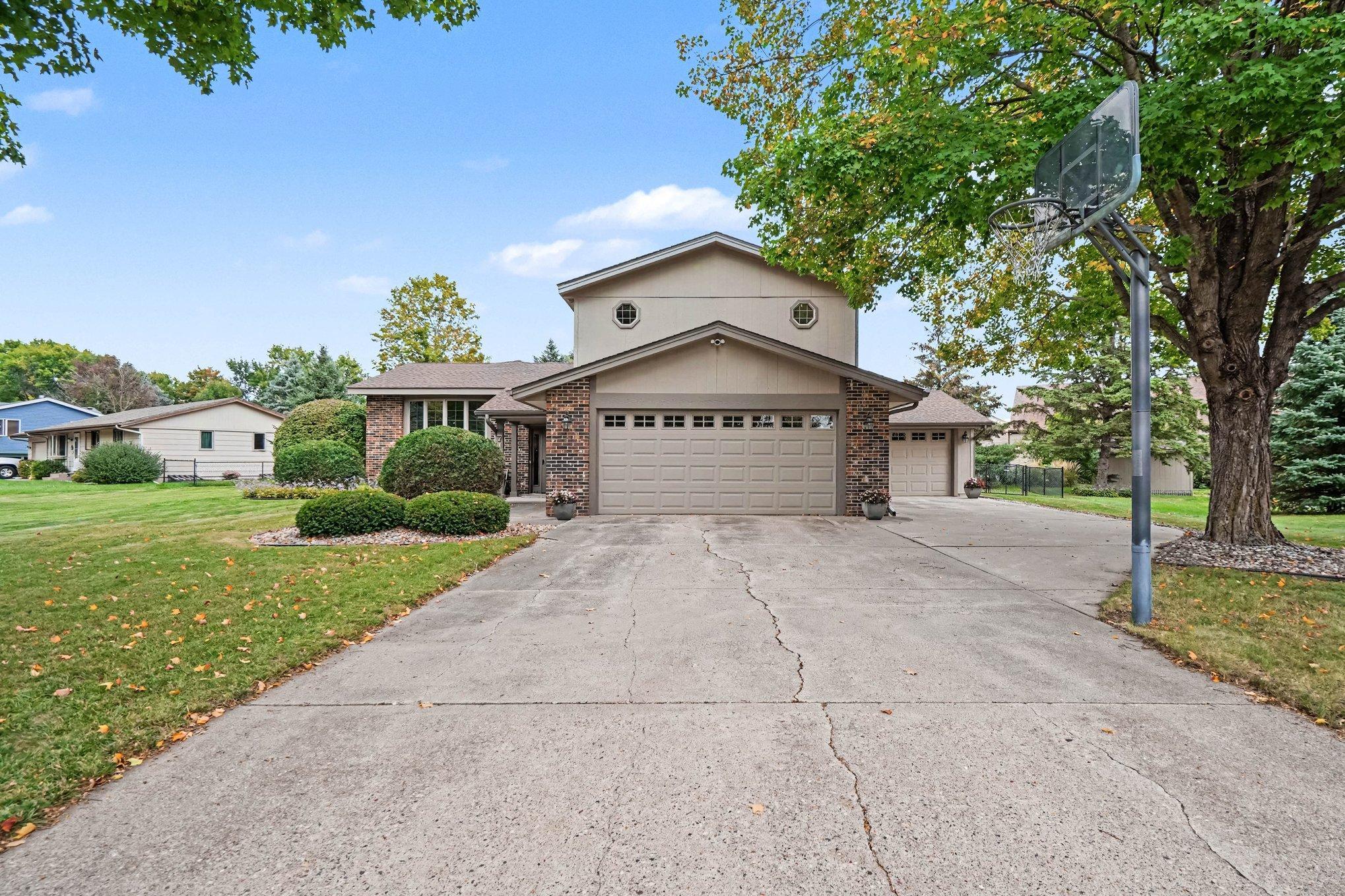 View of Residential at 712 Highland Drive, New Prague MN 56071, New Prague (2 of 35) - Mike Wilen | Minnesota Team Real Estate