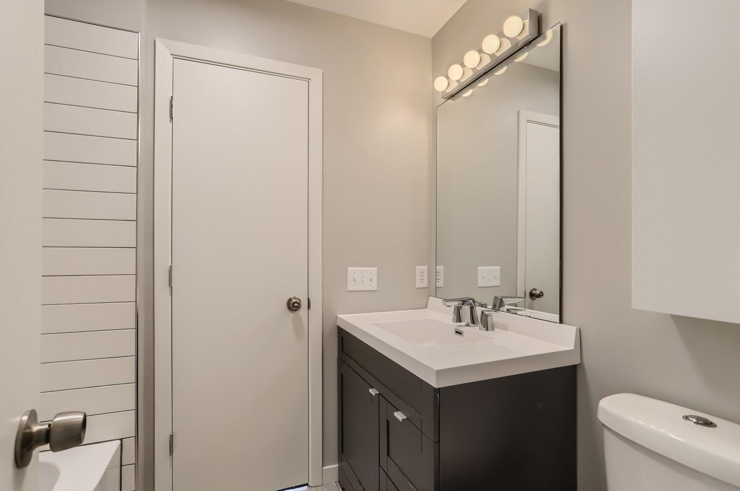View of Residential at 1318 Boardwalk Place, Minneapolis MN 55411, Minneapolis (16 of 23) - Mike Wilen | Minnesota Team Real Estate