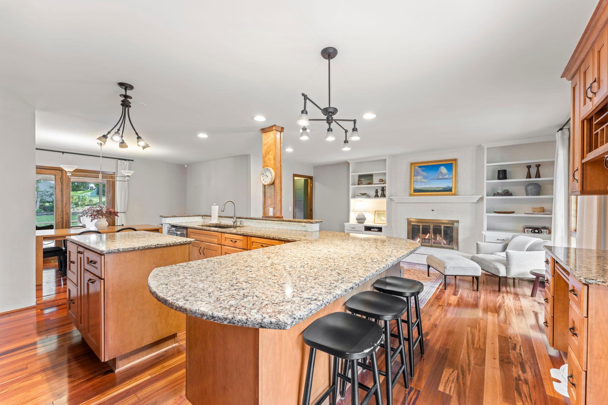 View of Residential at 7730 Countryside Drive, Bloomington MN 55438, Bloomington (17 of 63) - Mike Wilen | Minnesota Team Real Estate