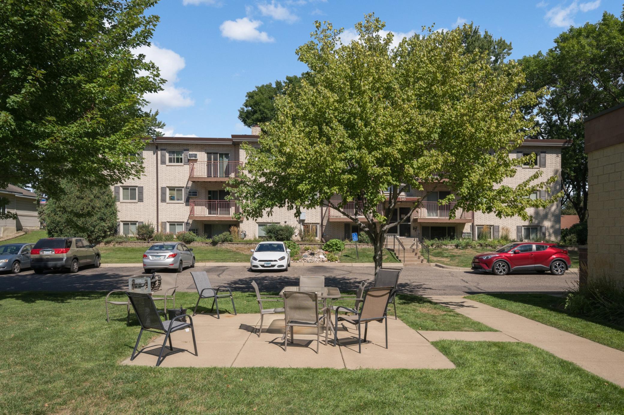 View of Residential at 240 Wentworth Avenue #302, West Saint Paul MN 55118, West Saint Paul (5 of 38) - Mike Wilen | Minnesota Team Real Estate