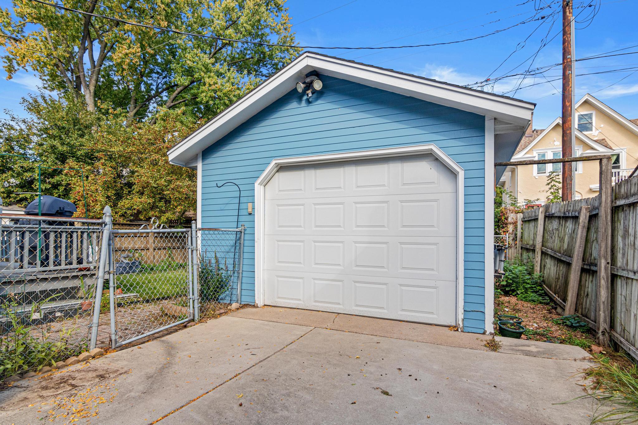 View of Residential at 1603 Laurel Avenue, Saint Paul MN 55104, Saint Paul (42 of 42) - Mike Wilen | Minnesota Team Real Estate