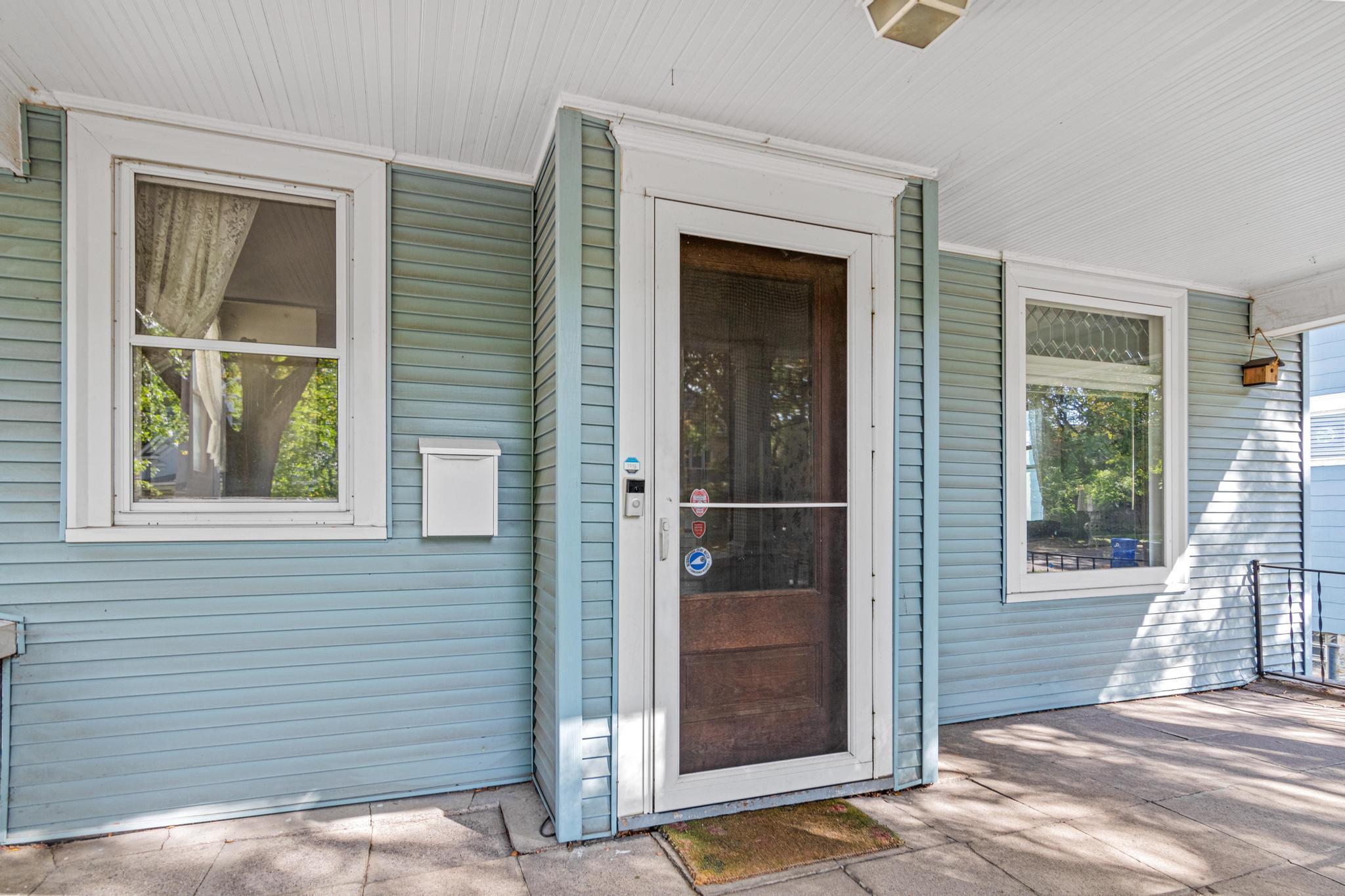 View of Residential at 1603 Laurel Avenue, Saint Paul MN 55104, Saint Paul (39 of 42) - Mike Wilen | Minnesota Team Real Estate