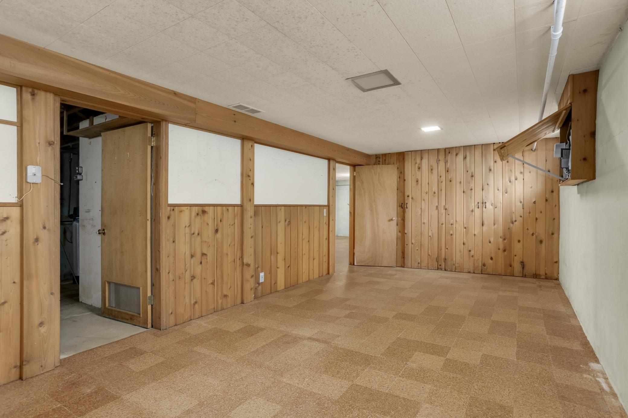 View of Residential at 2622 Salem Avenue, Saint Louis Park MN 55416, Saint Louis Park (23 of 48) - Mike Wilen | Minnesota Team Real Estate