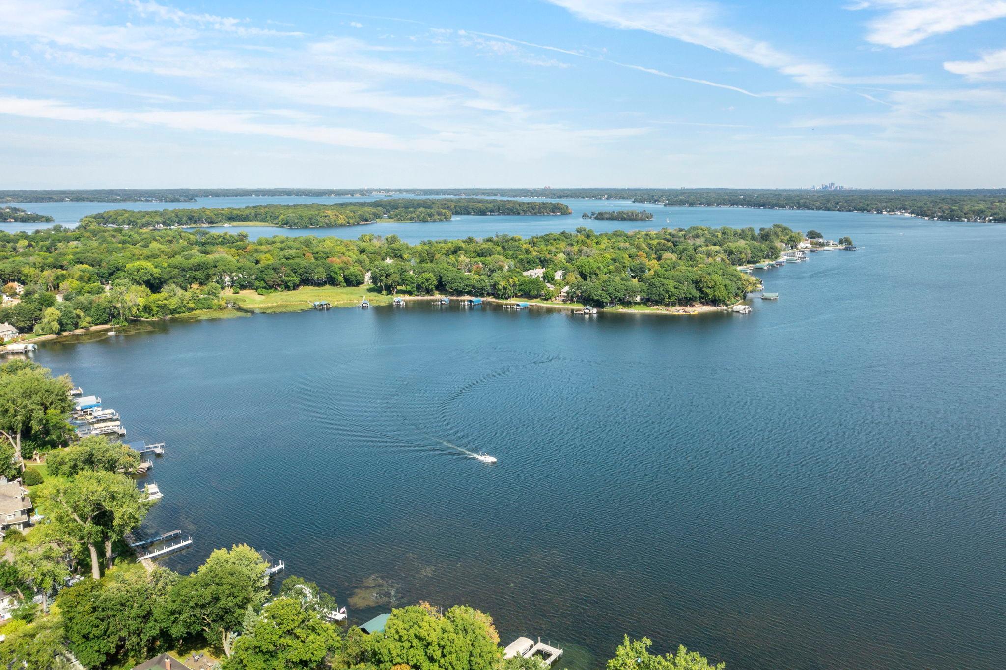 View of Residential at 10 Woodlawn Avenue, Excelsior MN 55331, Excelsior (48 of 49) - Mike Wilen | Minnesota Team Real Estate