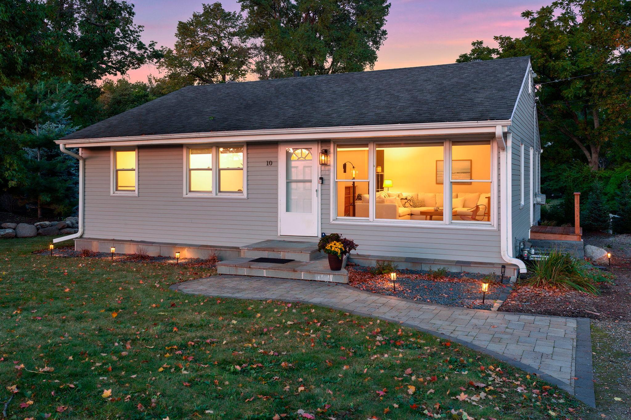 View of Residential at 10 Woodlawn Avenue, Excelsior MN 55331, Excelsior (2 of 49) - Mike Wilen | Minnesota Team Real Estate