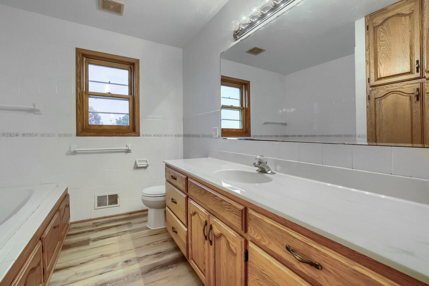 View of Residential at 7030 Dahlgren Road, Chaska MN 55318, Chaska (24 of 34) - Mike Wilen | Minnesota Team Real Estate