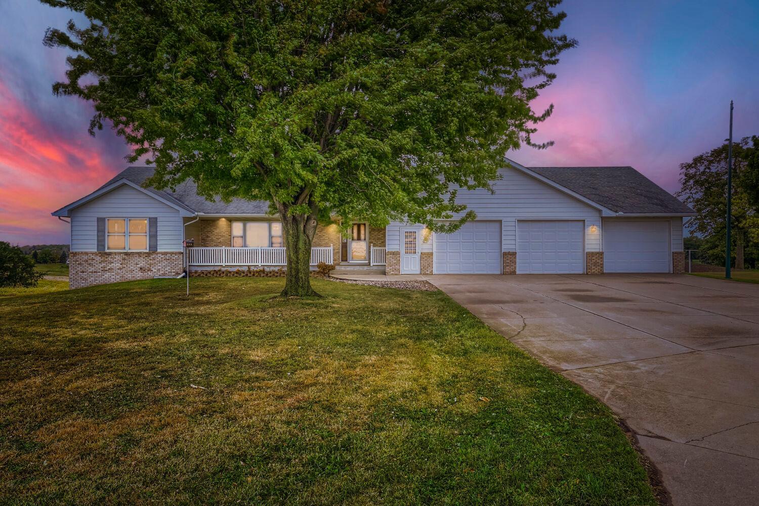 View of Residential at 7030 Dahlgren Road, Chaska MN 55318, Chaska (4 of 34) - Mike Wilen | Minnesota Team Real Estate