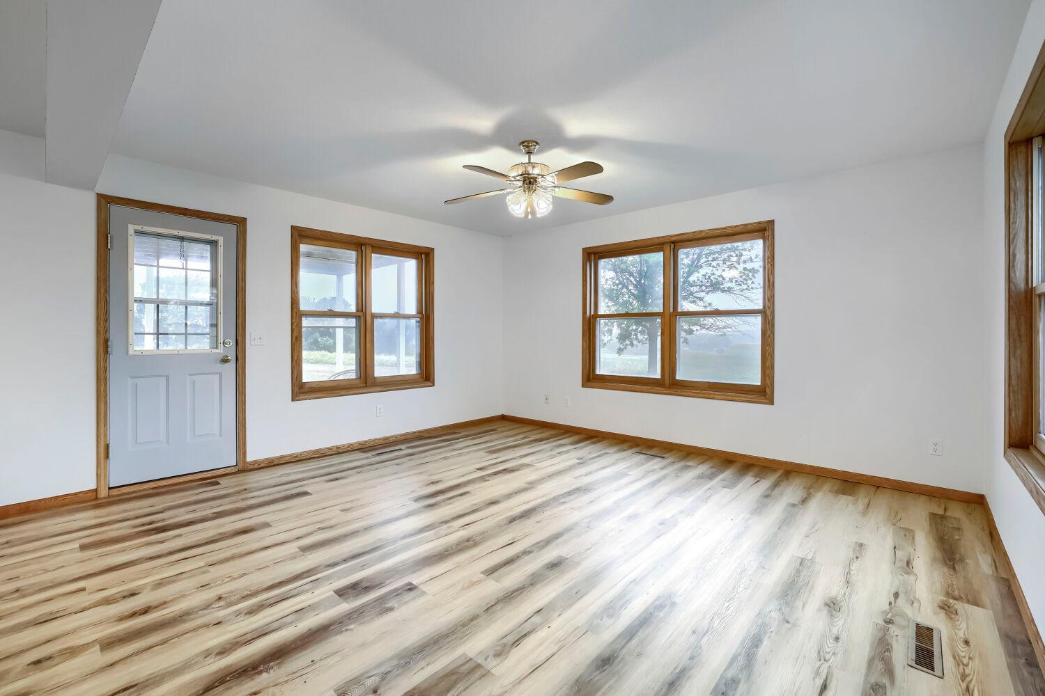 View of Residential at 7030 Dahlgren Road, Chaska MN 55318, Chaska (23 of 34) - Mike Wilen | Minnesota Team Real Estate