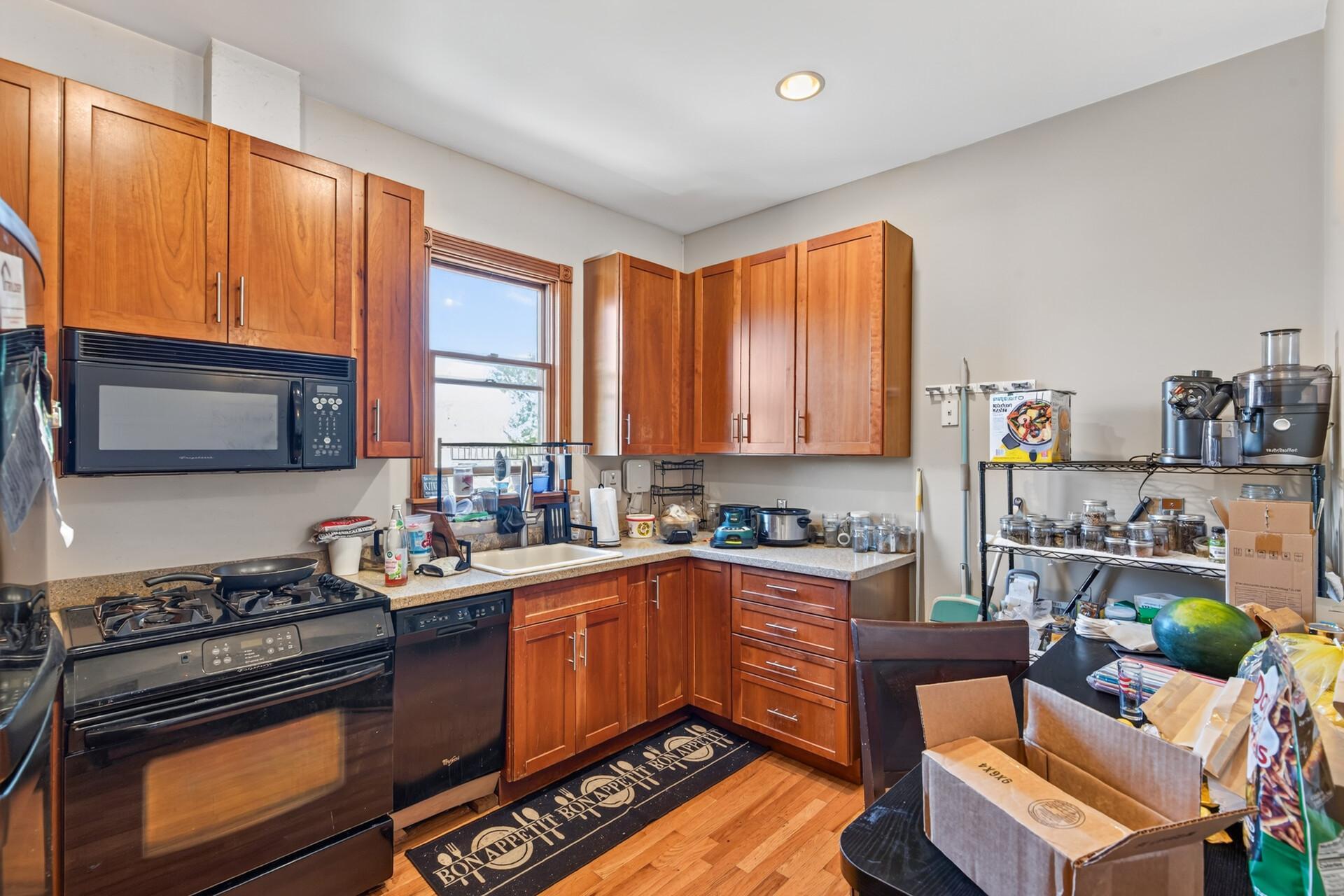 View of Residential Income at 2024 Harriet Avenue, Minneapolis MN 55405, Minneapolis (11 of 23) - Mike Wilen | Minnesota Team Real Estate