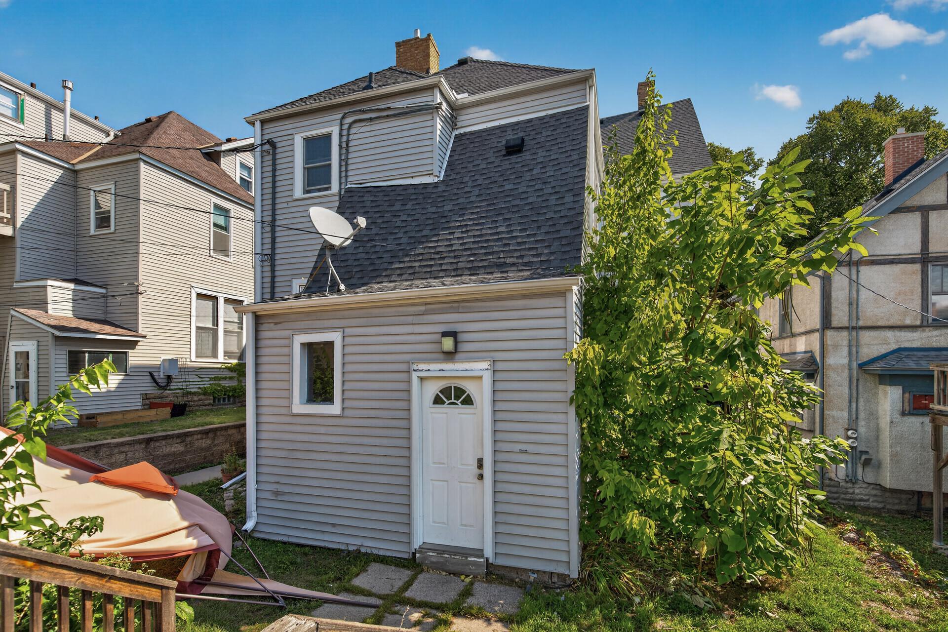 View of Residential Income at 2024 Harriet Avenue, Minneapolis MN 55405, Minneapolis (21 of 23) - Mike Wilen | Minnesota Team Real Estate