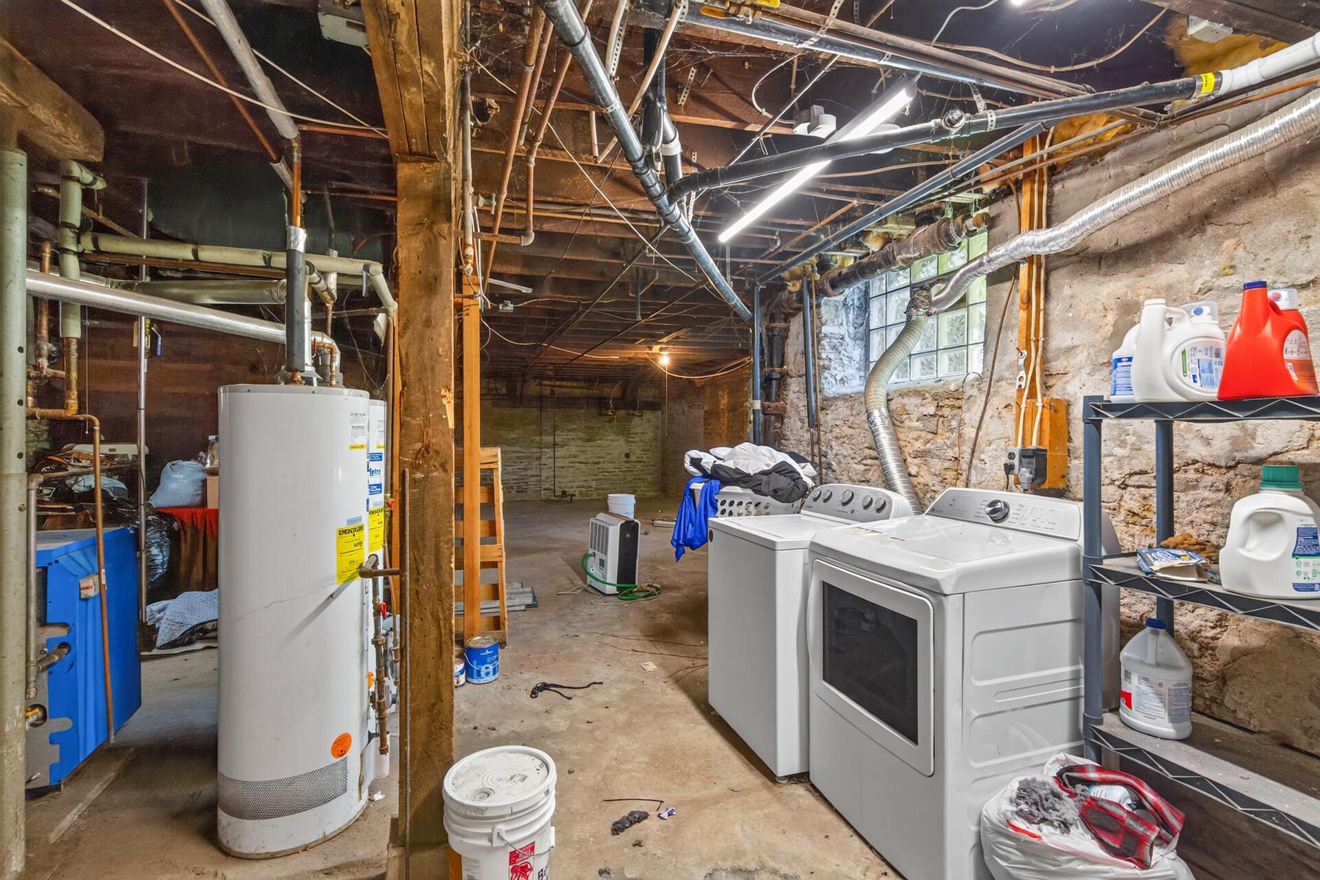 View of Residential Income at 2024 Harriet Avenue, Minneapolis MN 55405, Minneapolis (18 of 23) - Mike Wilen | Minnesota Team Real Estate