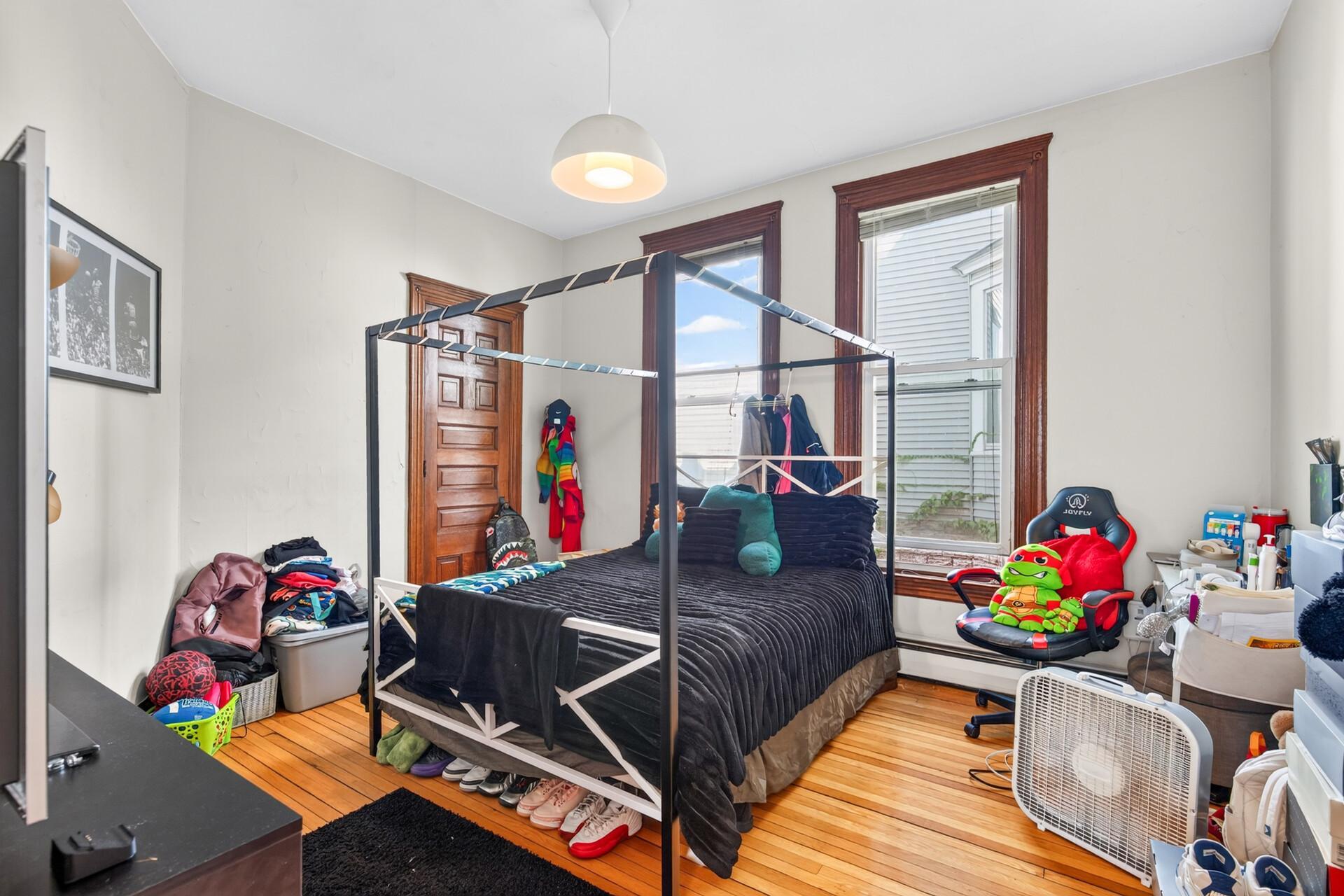 View of Residential Income at 2024 Harriet Avenue, Minneapolis MN 55405, Minneapolis (17 of 23) - Mike Wilen | Minnesota Team Real Estate