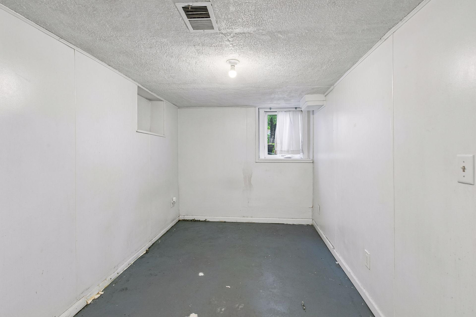 View of Residential at 4515 Aldrich Avenue, Minneapolis MN 55412, Minneapolis (23 of 25) - Mike Wilen | Minnesota Team Real Estate