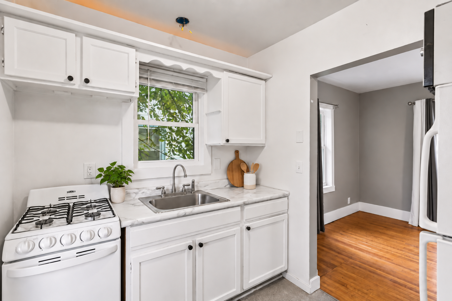 View of Residential at 4515 Aldrich Avenue, Minneapolis MN 55412, Minneapolis (9 of 25) - Mike Wilen | Minnesota Team Real Estate