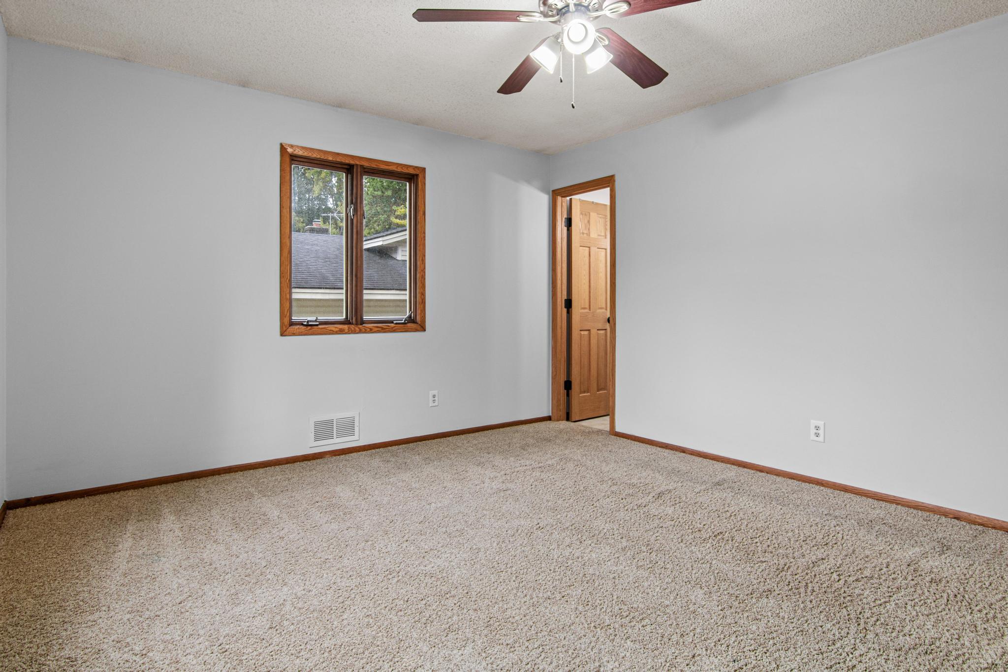 View of Residential at 13008 Penn Avenue, Burnsville MN 55337, Burnsville (22 of 31) - Mike Wilen | Minnesota Team Real Estate