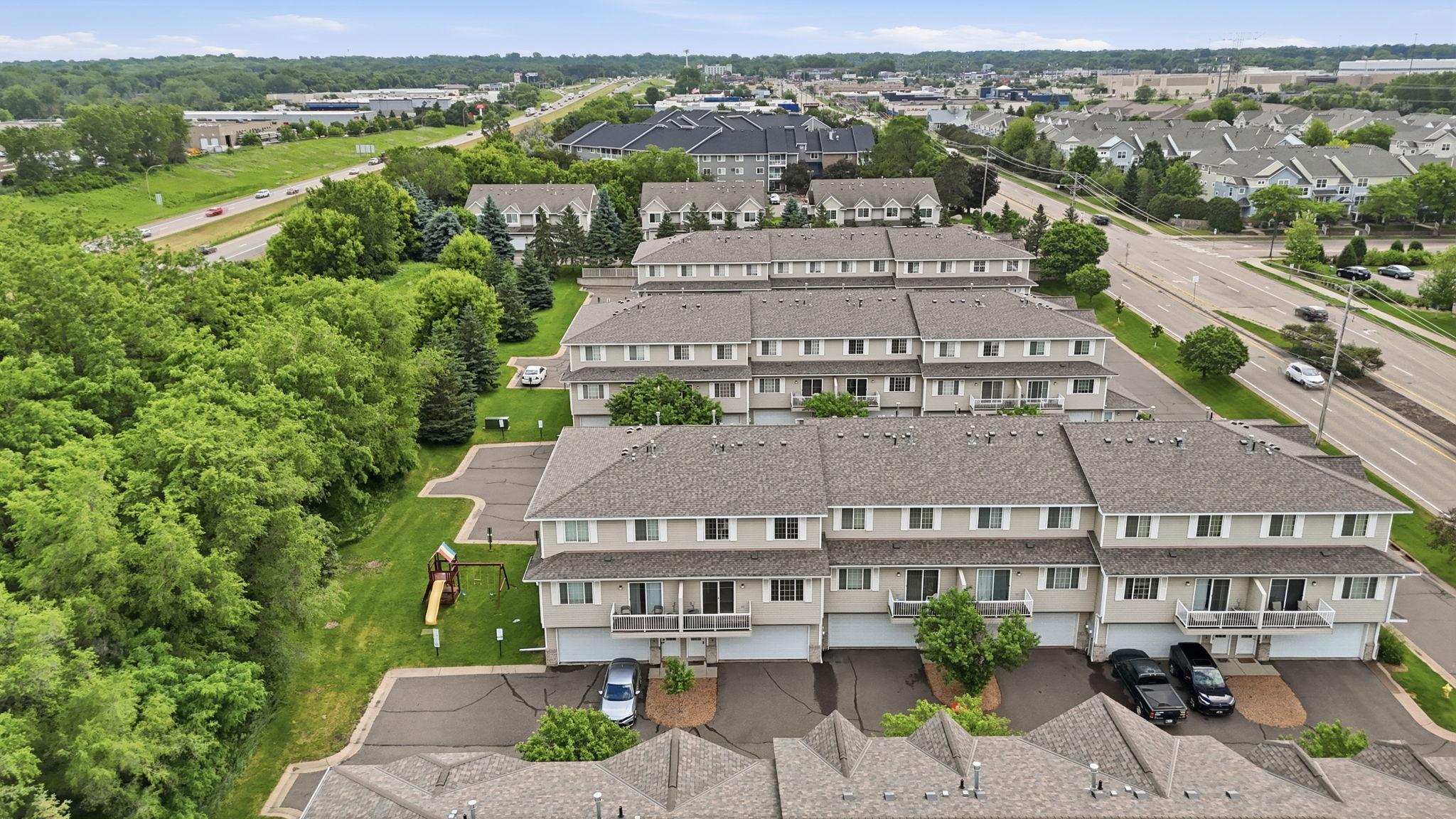 View of Residential at 1587 County Road D, Maplewood MN 55109, Maplewood (23 of 24) - Mike Wilen | Minnesota Team Real Estate