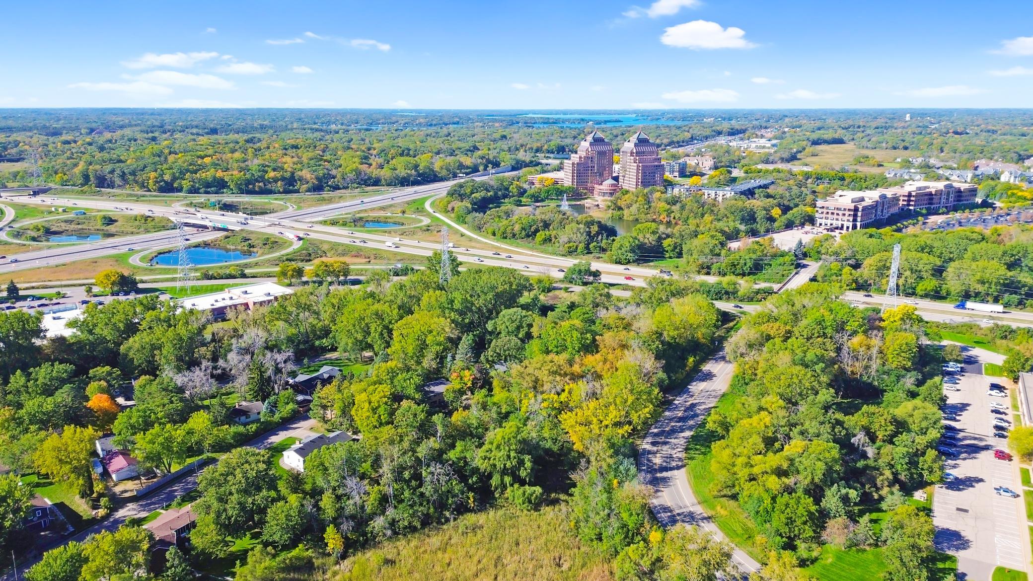 View of Residential at 14104 Knollway Drive, Minnetonka MN 55305, Minnetonka (66 of 68) - Mike Wilen | Minnesota Team Real Estate