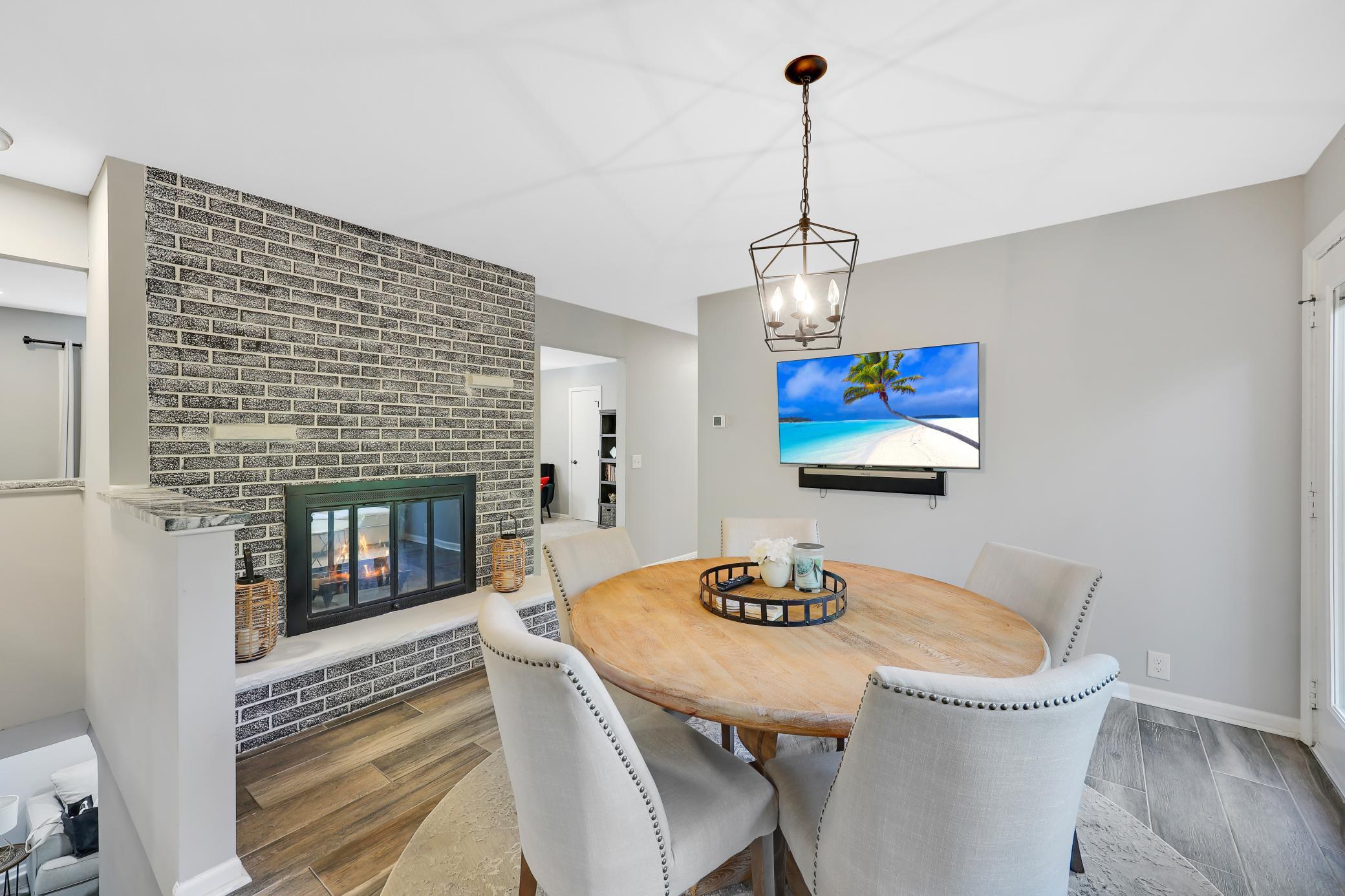 View of Residential at 14104 Knollway Drive, Minnetonka MN 55305, Minnetonka (15 of 68) - Mike Wilen | Minnesota Team Real Estate