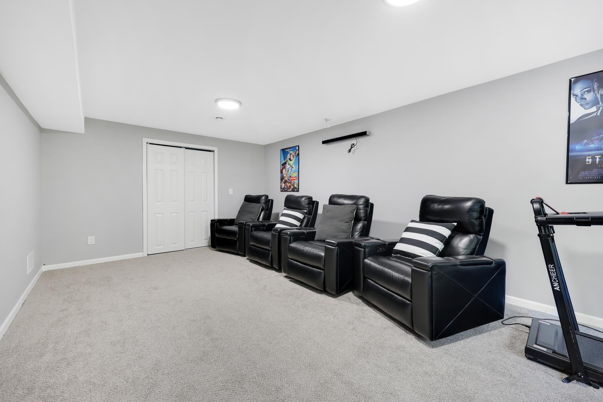 View of Residential at 14104 Knollway Drive, Minnetonka MN 55305, Minnetonka (41 of 68) - Mike Wilen | Minnesota Team Real Estate