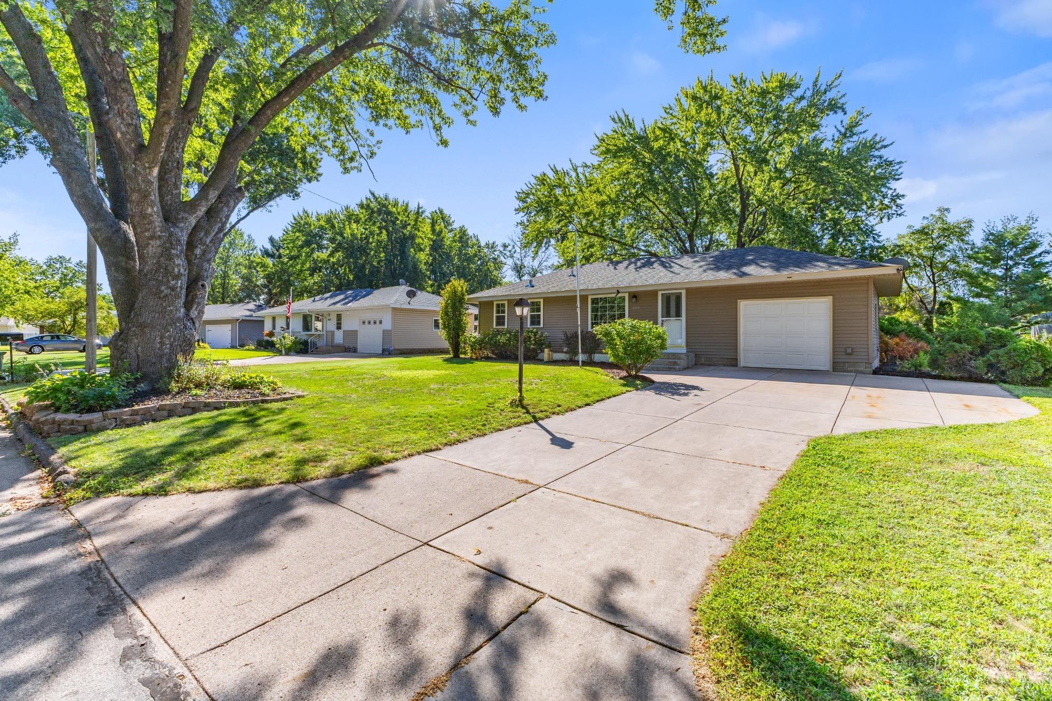 View of Residential at 10913 Washington Street, Blaine MN 55434, Blaine (36 of 46) - Mike Wilen | Minnesota Team Real Estate