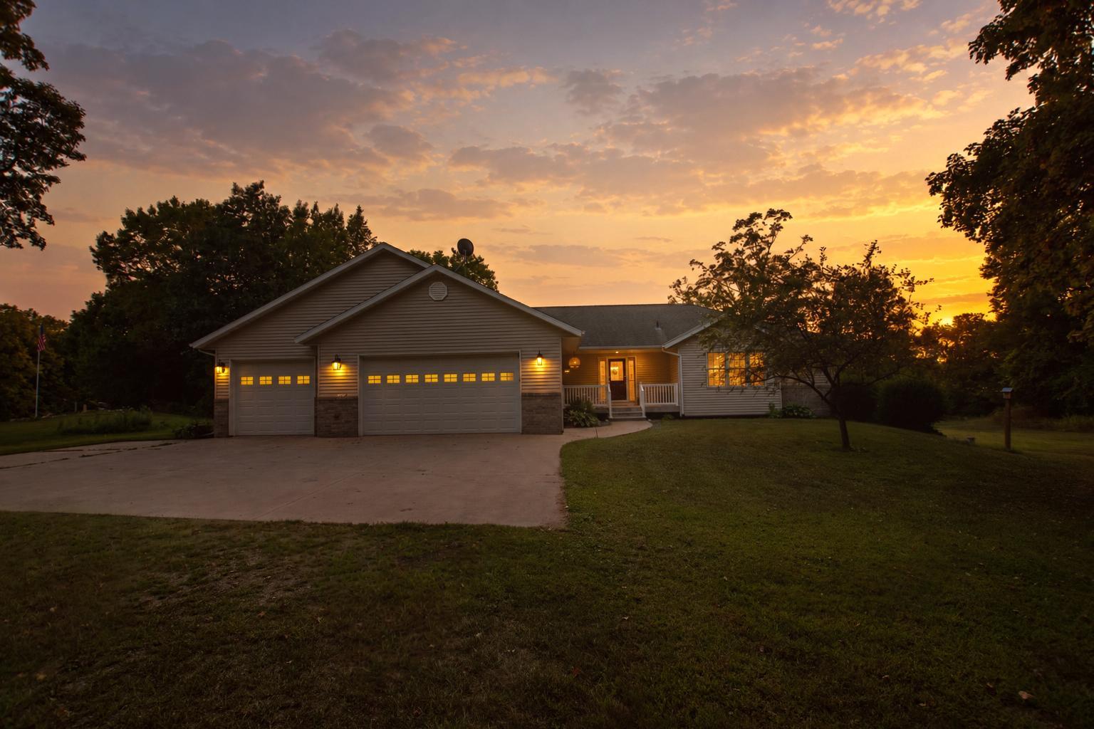 View of Single Family at 5500 Rhoades Avenue, South Haven - Mike Wilen | Minnesota Team Real Estate