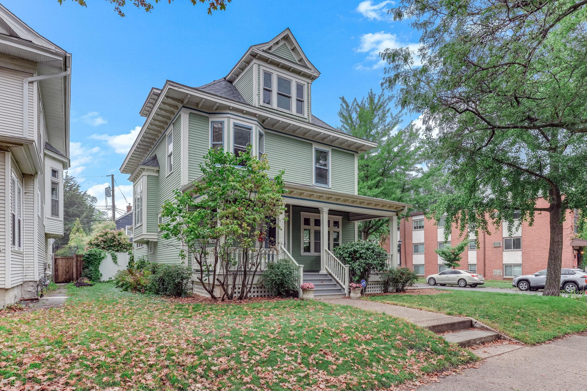 View of Residential at 2700 Bryant Avenue, Minneapolis MN 55408, Minneapolis (42 of 49) - Mike Wilen | Minnesota Team Real Estate