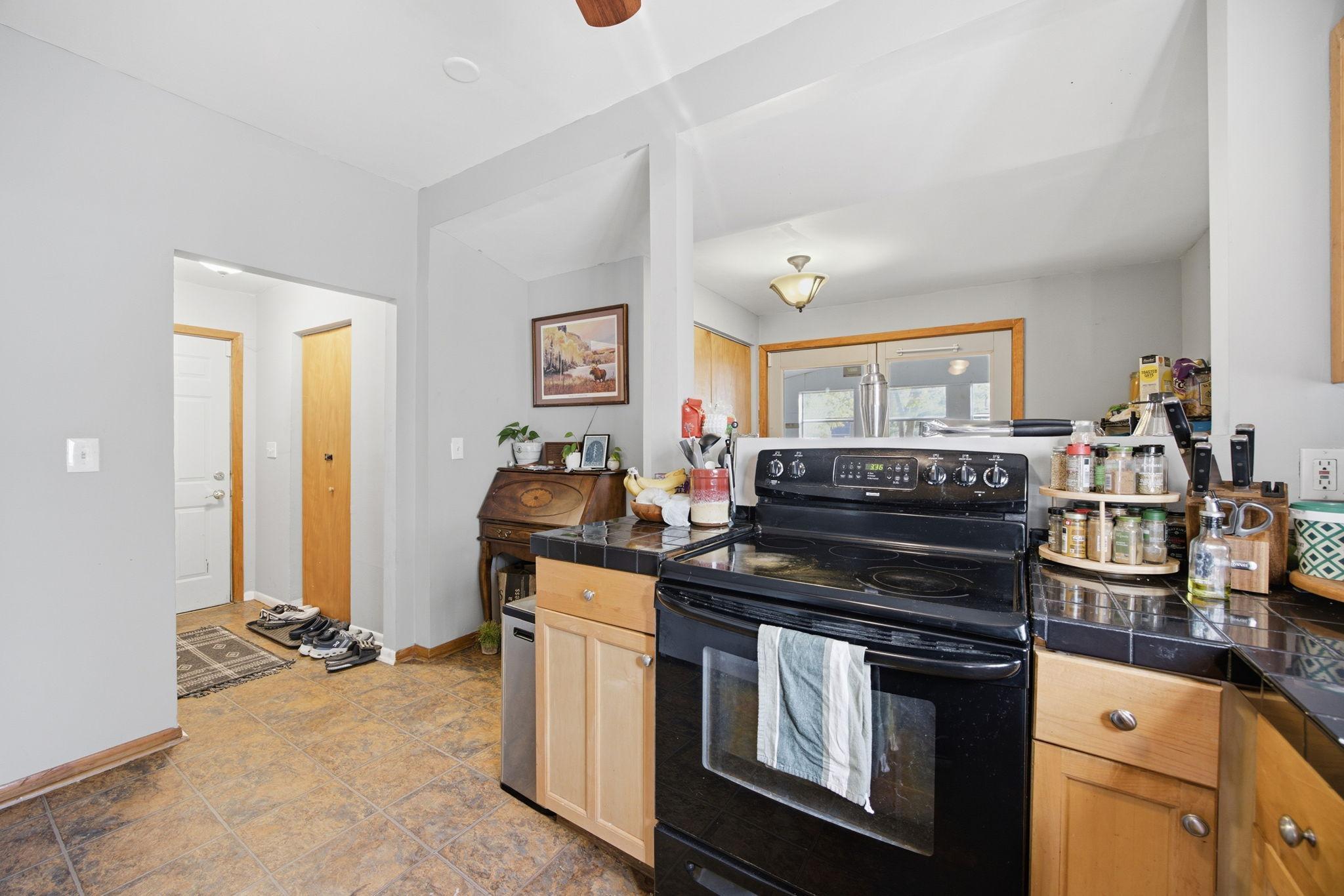 View of Residential at 718 19th Avenue, Minneapolis MN 55418, Minneapolis (9 of 20) - Mike Wilen | Minnesota Team Real Estate