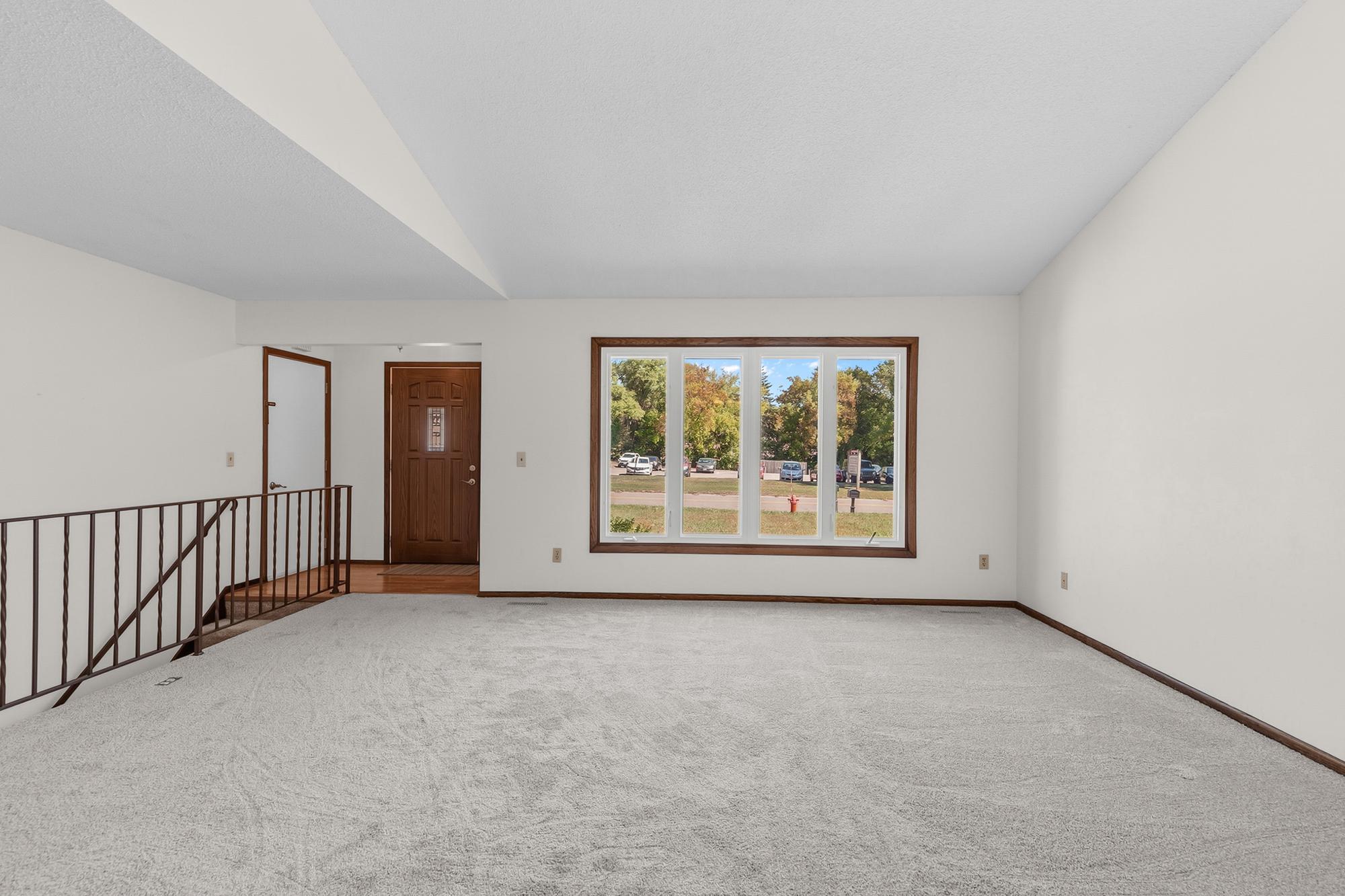 View of Residential at 12885 Germane Avenue, Apple Valley MN 55124, Apple Valley (7 of 36) - Mike Wilen | Minnesota Team Real Estate