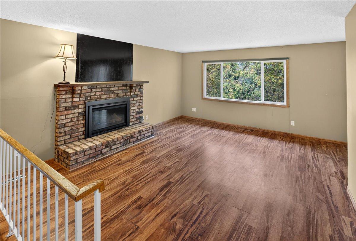 View of Residential at 6109 Creek View Trail, Minnetonka MN 55345, Minnetonka (16 of 39) - Mike Wilen | Minnesota Team Real Estate