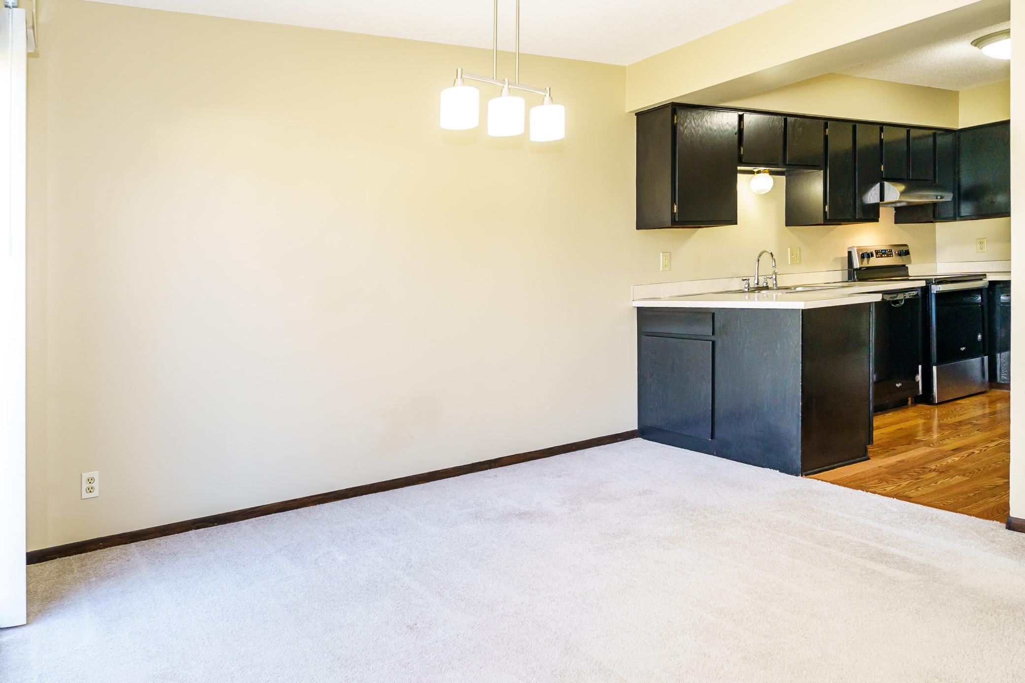 View of Residential at 10355 Balsam Lane, Eden Prairie MN 55347, Eden Prairie (7 of 36) - Mike Wilen | Minnesota Team Real Estate