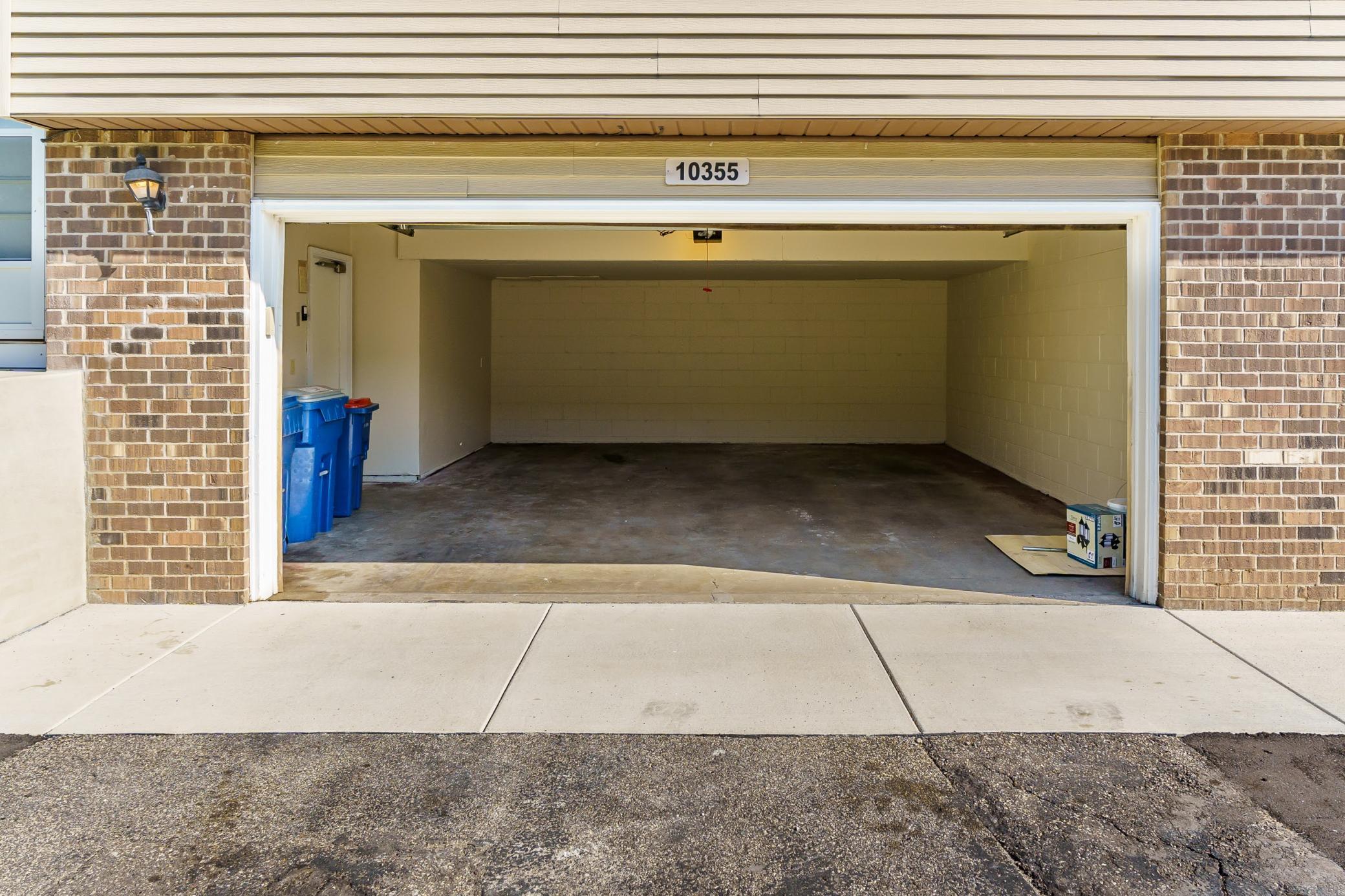 View of Residential at 10355 Balsam Lane, Eden Prairie MN 55347, Eden Prairie (31 of 36) - Mike Wilen | Minnesota Team Real Estate