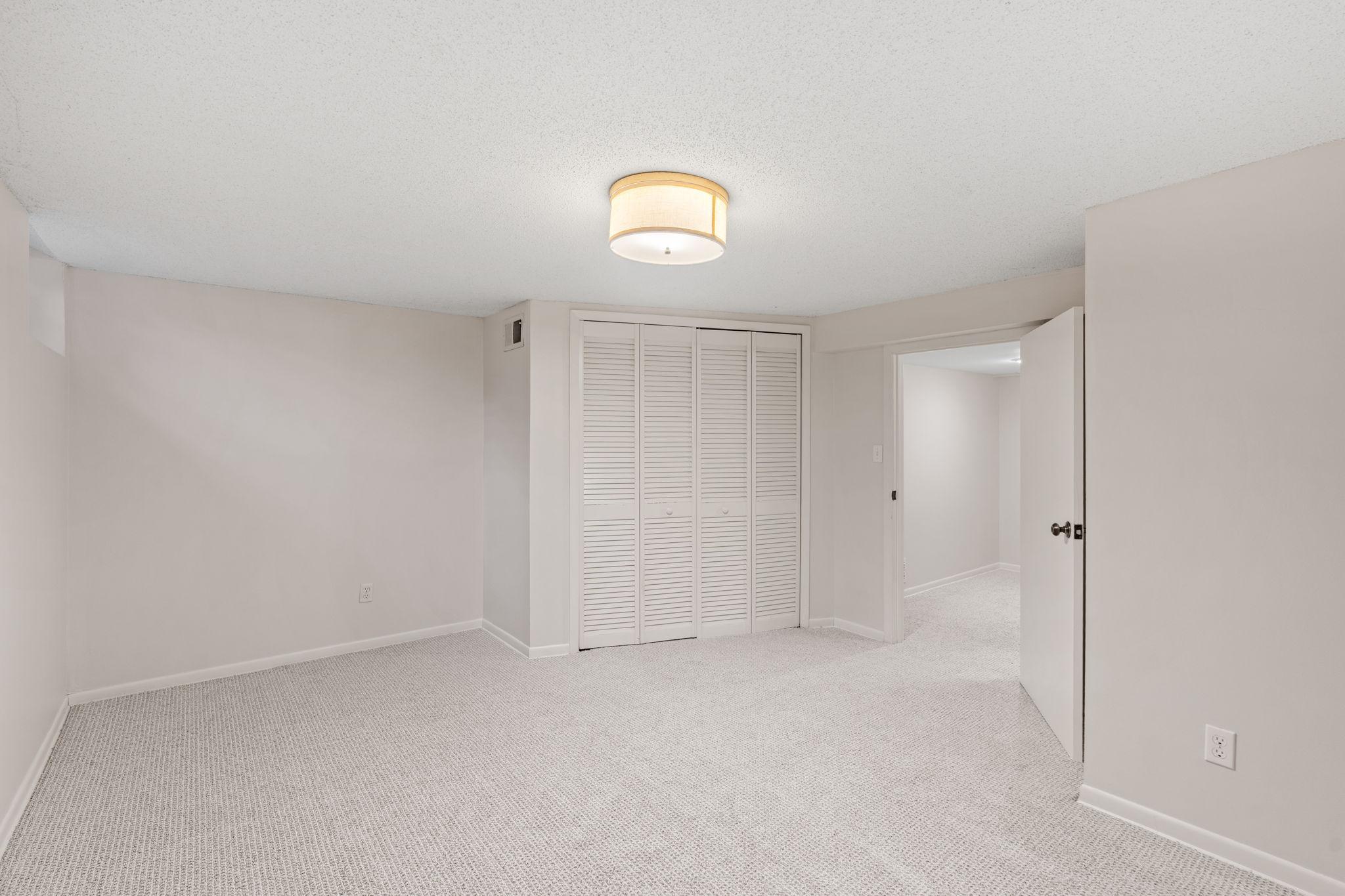 View of Residential at 5108 Oxford Avenue, Edina MN 55436, Edina (43 of 52) - Mike Wilen | Minnesota Team Real Estate