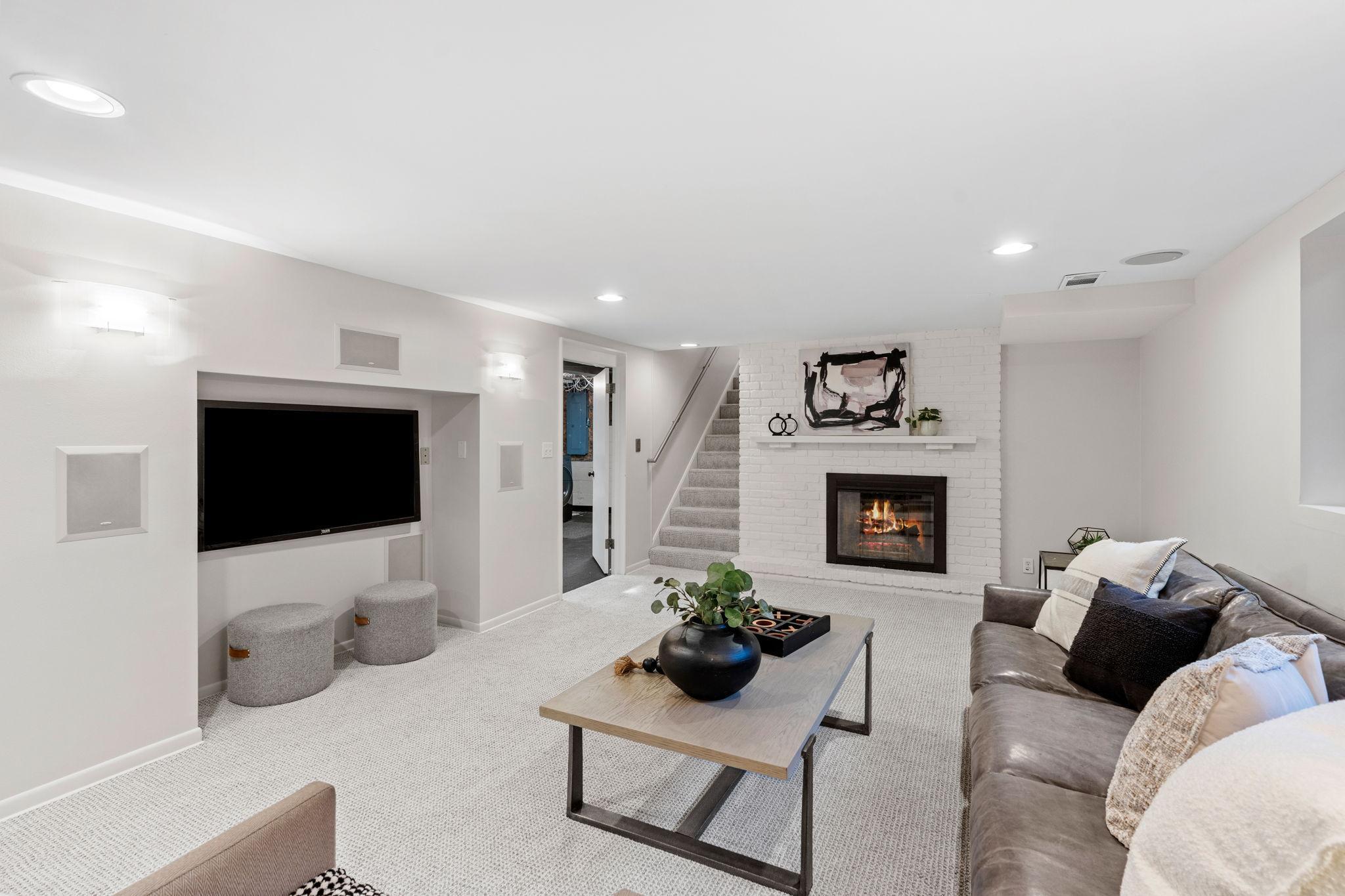 View of Residential at 5108 Oxford Avenue, Edina MN 55436, Edina (39 of 52) - Mike Wilen | Minnesota Team Real Estate
