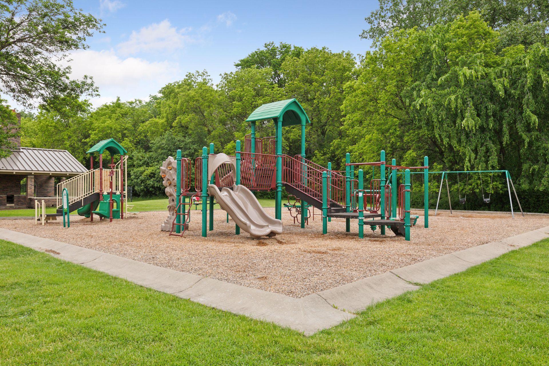 View of Residential at 15549 Michele Lane, Eden Prairie MN 55346, Eden Prairie (51 of 53) - Mike Wilen | Minnesota Team Real Estate