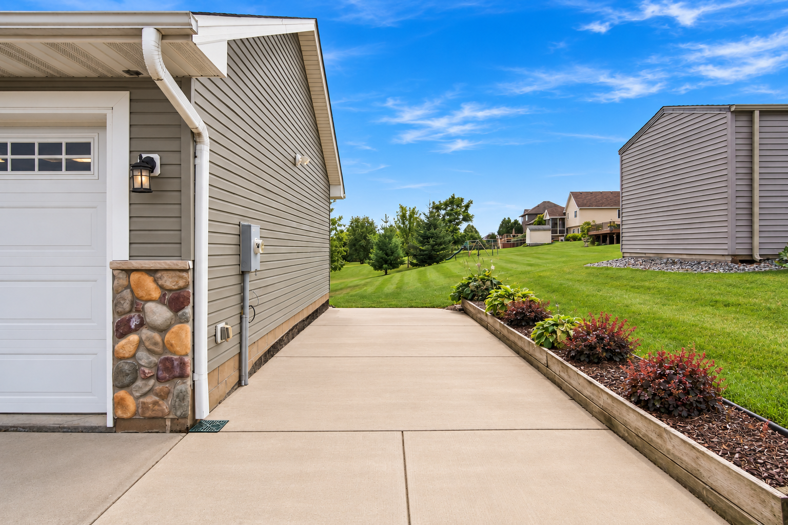 View of Residential at 822 Deer Path, Montgomery MN 56069, Montgomery (3 of 64) - Mike Wilen | Minnesota Team Real Estate