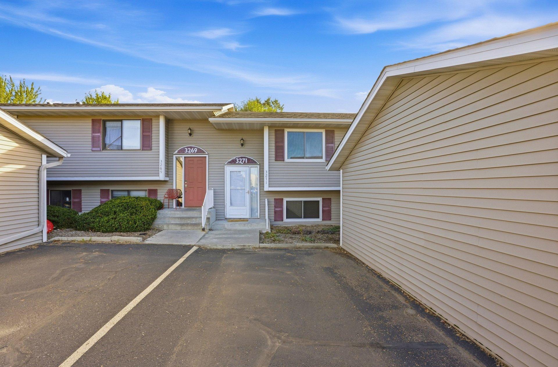 View of Residential at 3271 Dodd Lane, Eagan MN 55121, Eagan (17 of 20) - Mike Wilen | Minnesota Team Real Estate