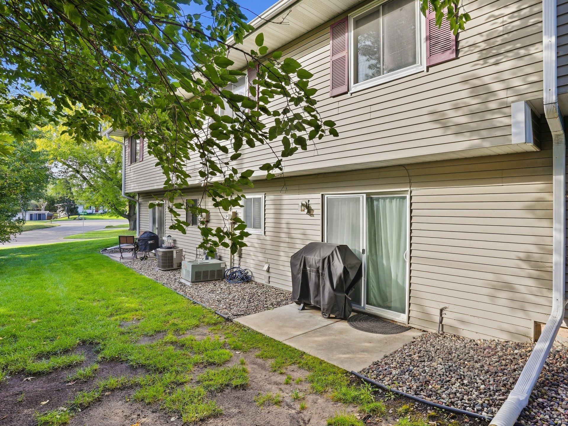 View of Residential at 3271 Dodd Lane, Eagan MN 55121, Eagan (19 of 20) - Mike Wilen | Minnesota Team Real Estate