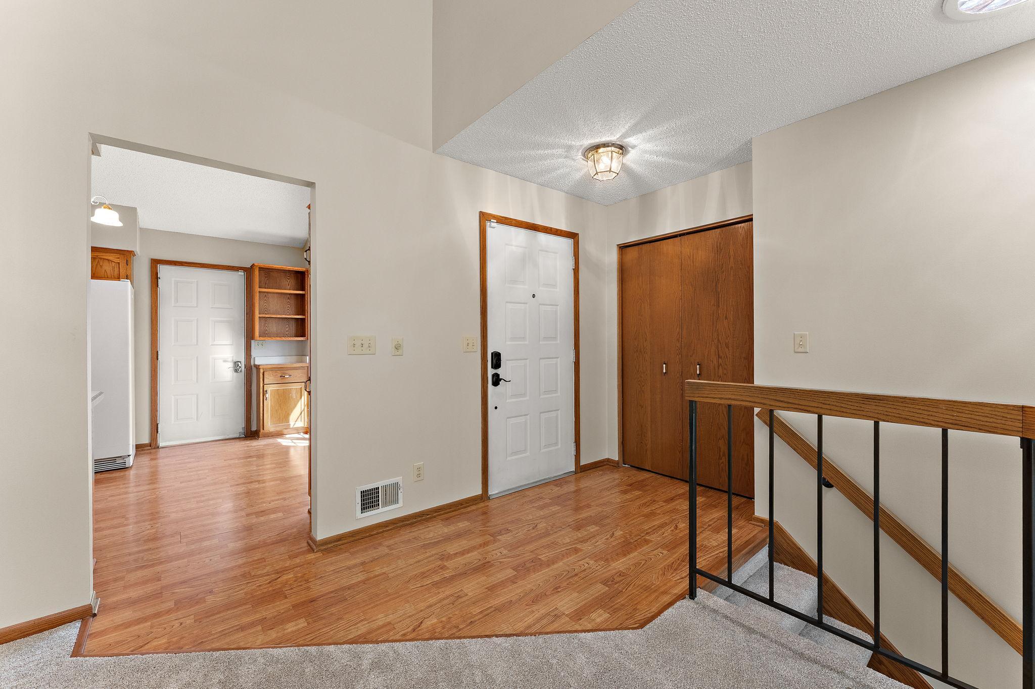 View of Residential at 978 Winterberry Drive, Woodbury MN 55125, Woodbury (11 of 35) - Mike Wilen | Minnesota Team Real Estate