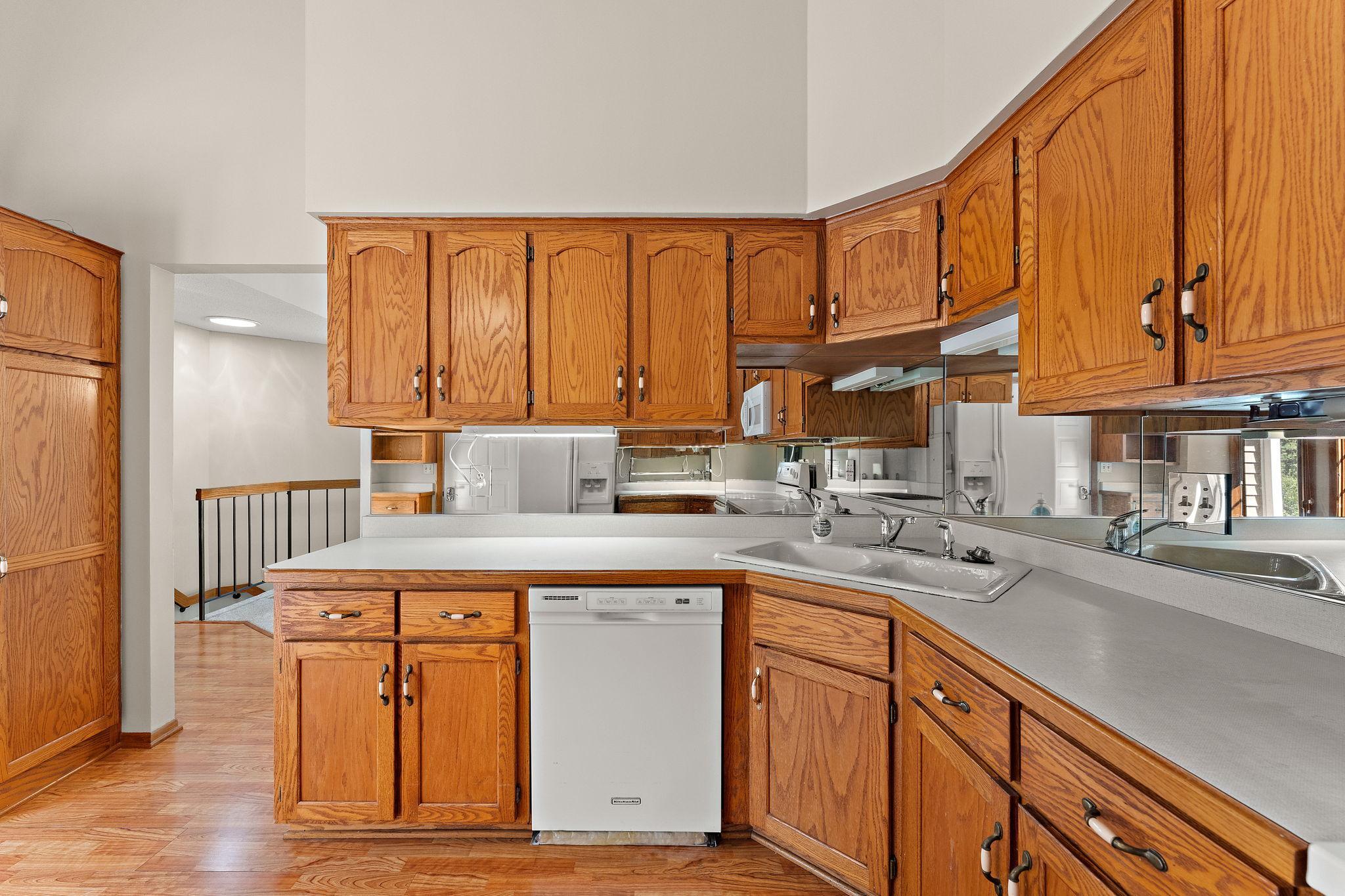 View of Residential at 978 Winterberry Drive, Woodbury MN 55125, Woodbury (18 of 35) - Mike Wilen | Minnesota Team Real Estate