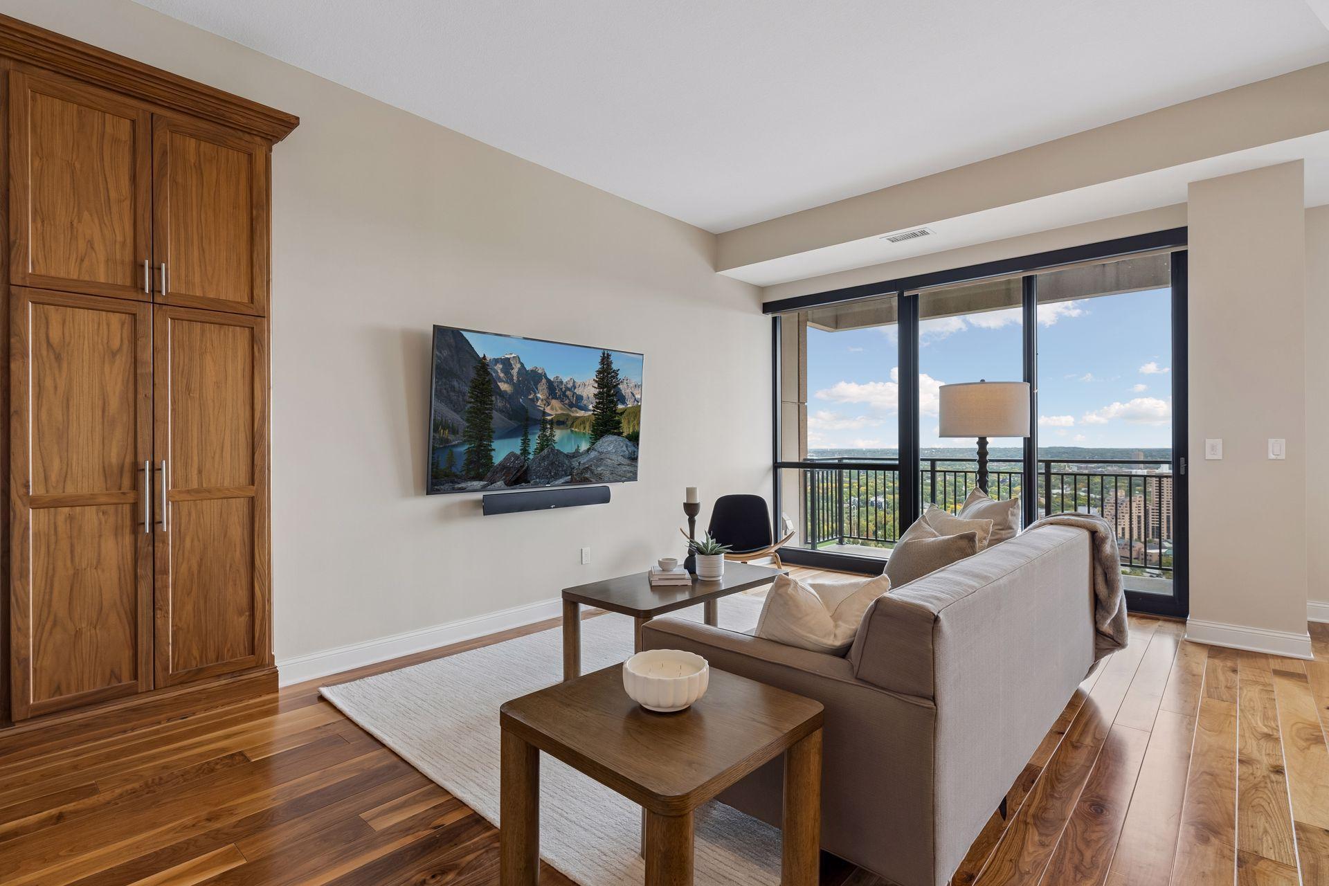 View of Residential at 100 3rd Avenue #3302, Minneapolis MN 55401, Minneapolis (43 of 90) - Mike Wilen | Minnesota Team Real Estate