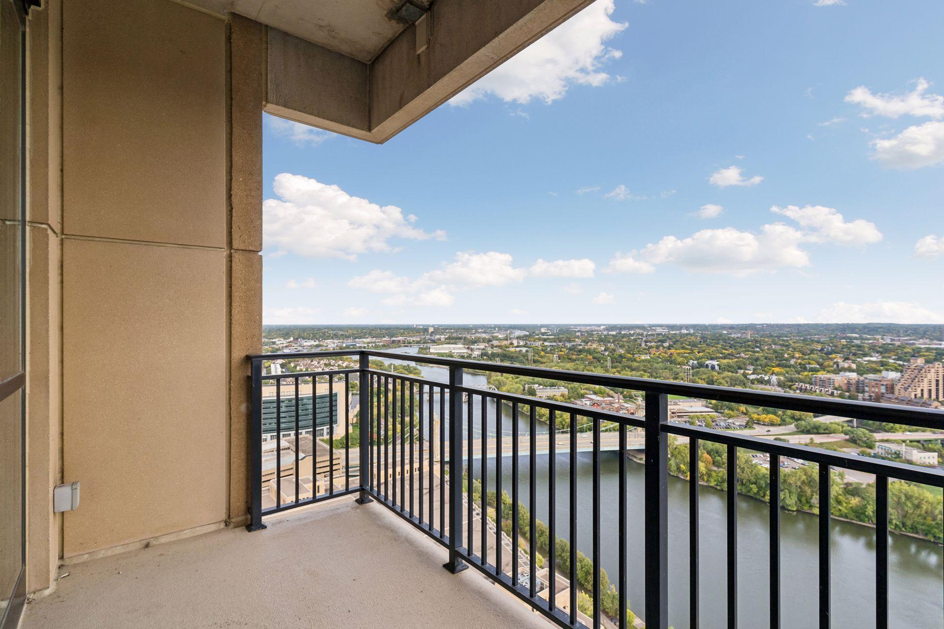 View of Residential at 100 3rd Avenue #3302, Minneapolis MN 55401, Minneapolis (25 of 90) - Mike Wilen | Minnesota Team Real Estate
