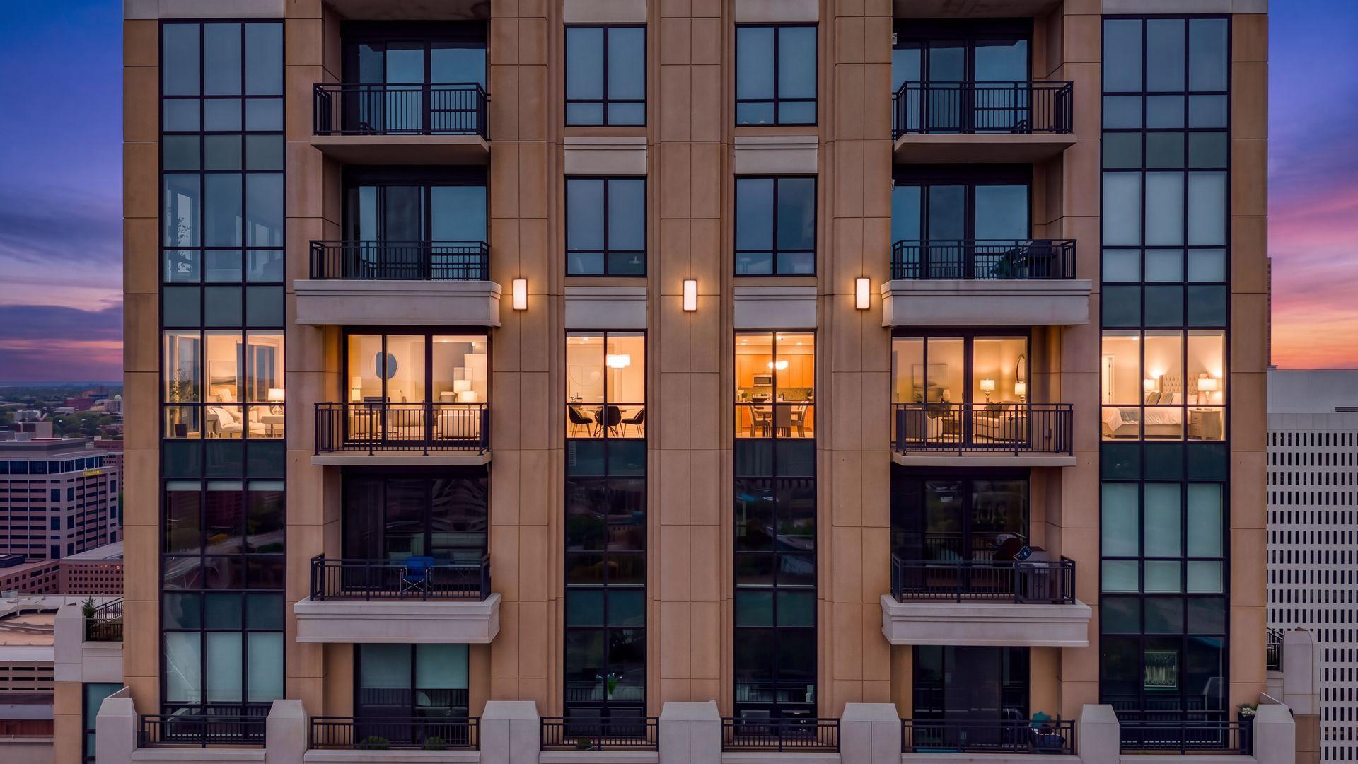 View of (CC) High Rise (4+ Levels) at 100 3rd Avenue, Minneapolis - Mike Wilen | Minnesota Team Real Estate