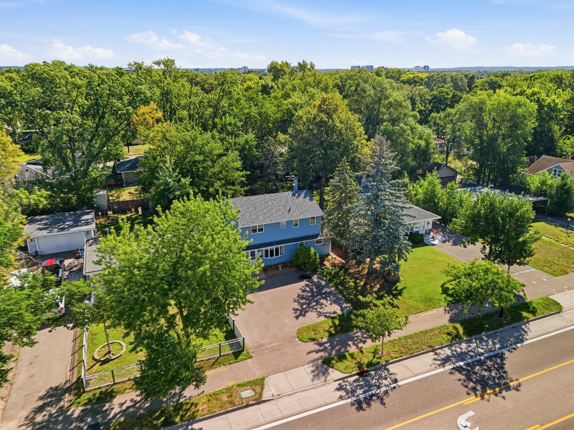 View of Residential at 7417 Portland Avenue, Richfield MN 55423, Richfield (56 of 66) - Mike Wilen | Minnesota Team Real Estate