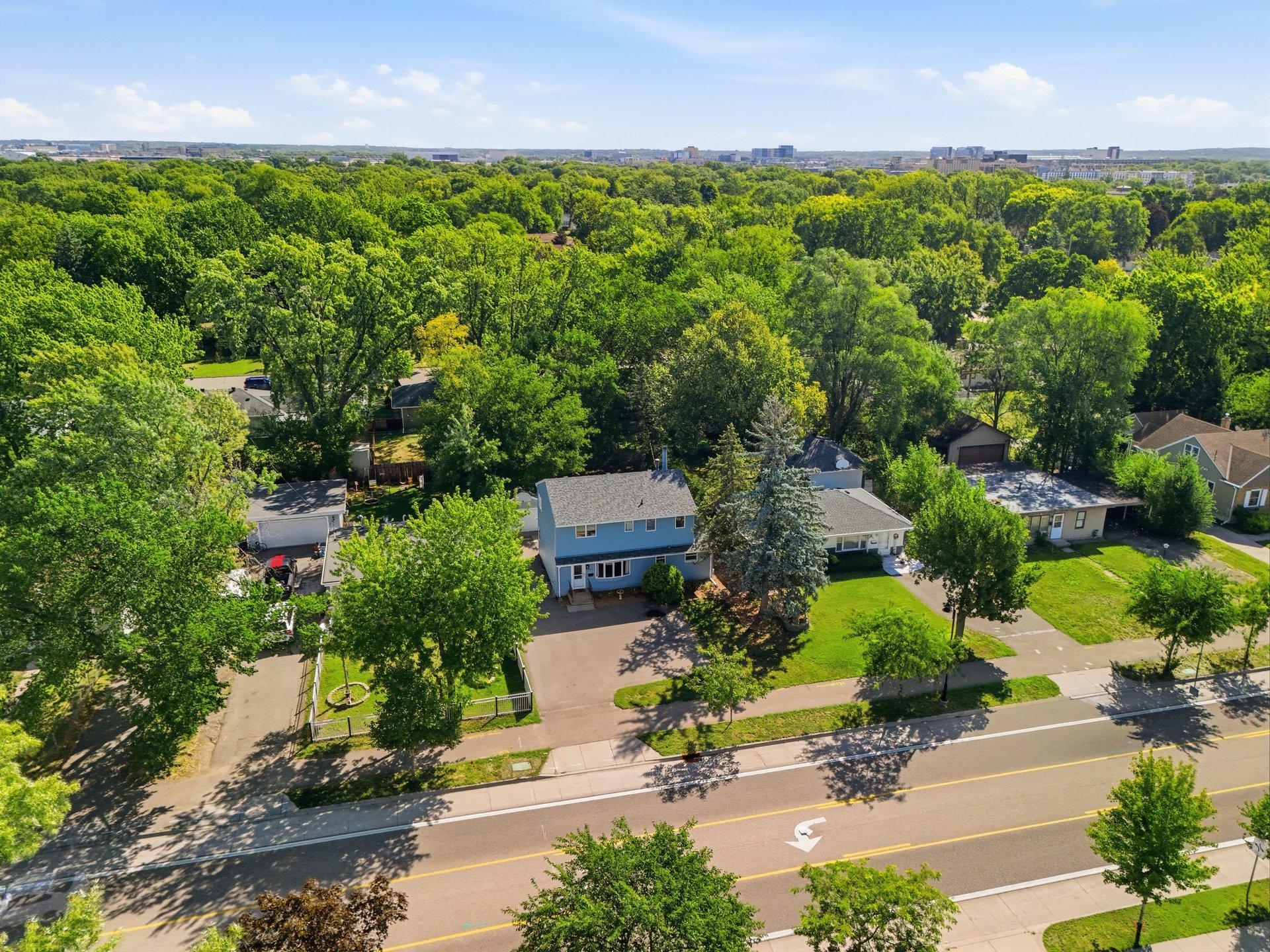 View of Residential at 7417 Portland Avenue, Richfield MN 55423, Richfield (57 of 66) - Mike Wilen | Minnesota Team Real Estate