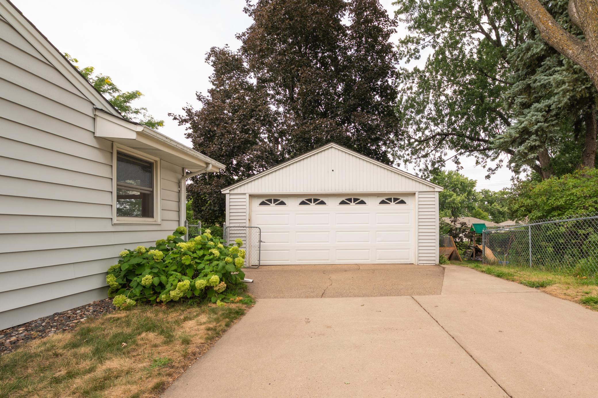 View of Residential at 671 58th Avenue, Fridley MN 55432, Fridley (35 of 37) - Mike Wilen | Minnesota Team Real Estate