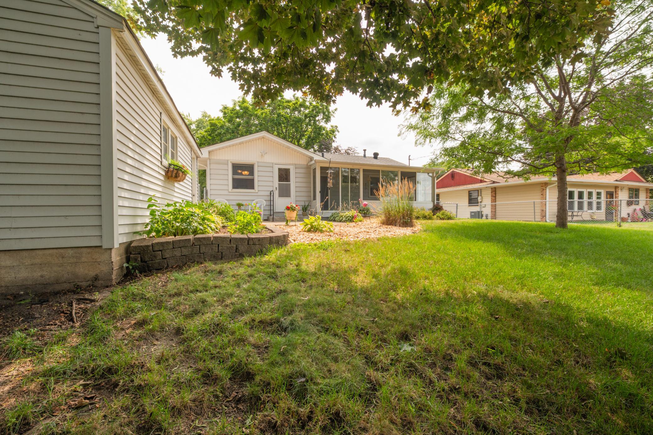 View of Residential at 671 58th Avenue, Fridley MN 55432, Fridley (33 of 37) - Mike Wilen | Minnesota Team Real Estate