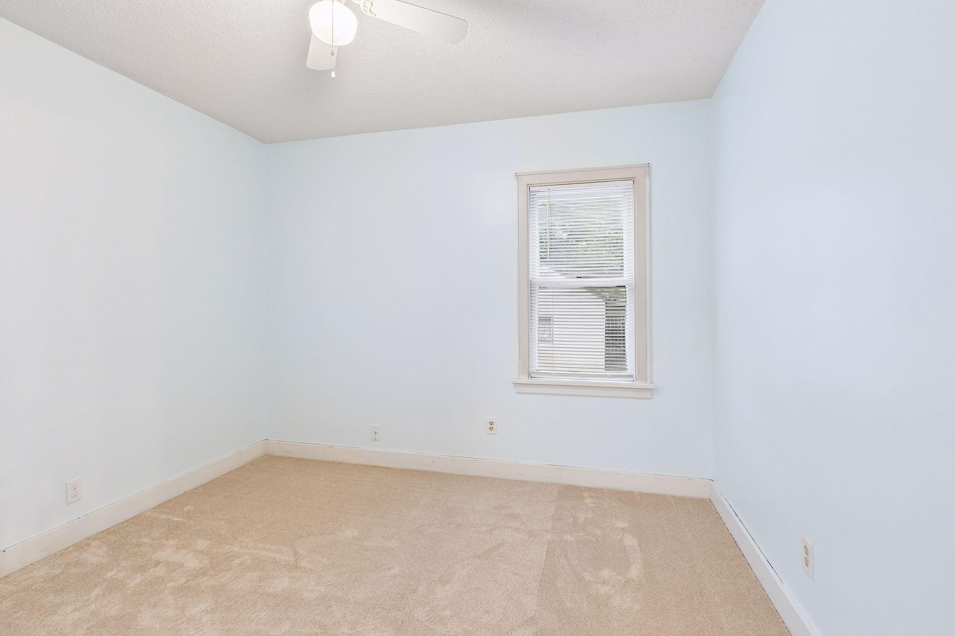 View of Residential at 4412 Newton Avenue, Minneapolis MN 55412, Minneapolis (17 of 40) - Mike Wilen | Minnesota Team Real Estate
