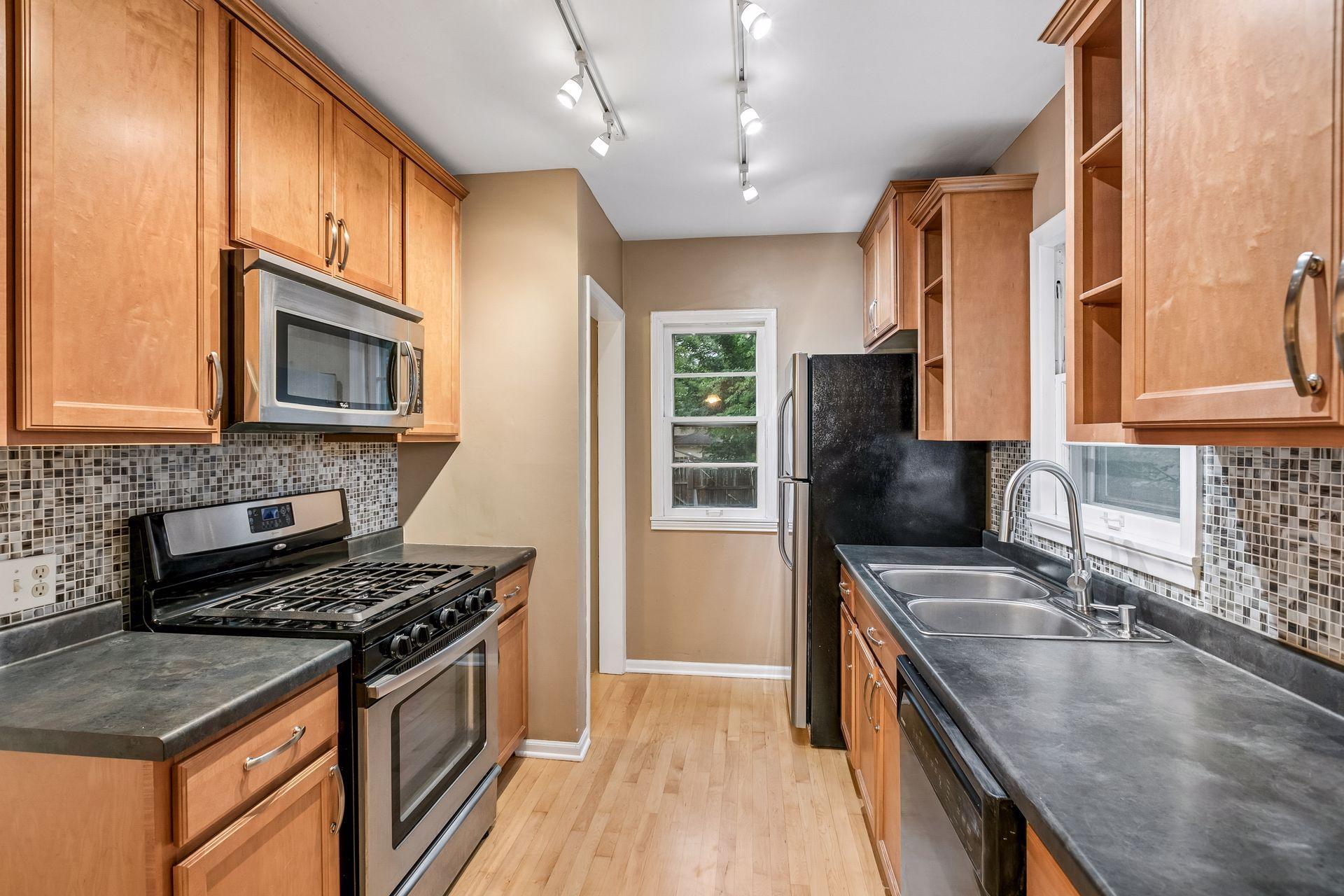 View of Residential at 4412 Newton Avenue, Minneapolis MN 55412, Minneapolis (9 of 40) - Mike Wilen | Minnesota Team Real Estate